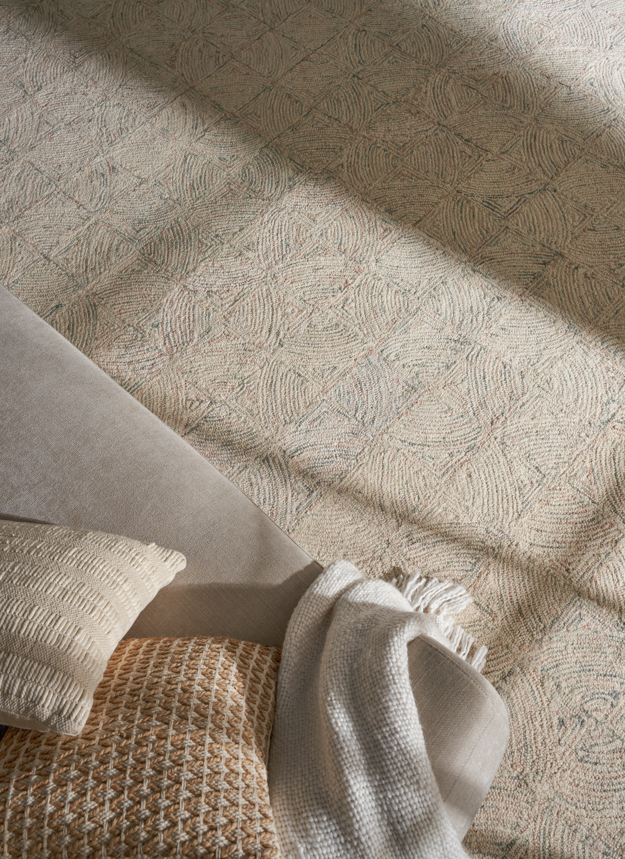 Nourison Interlock 8' x 10'6" Ivory Multicolor Modern Indoor Rug