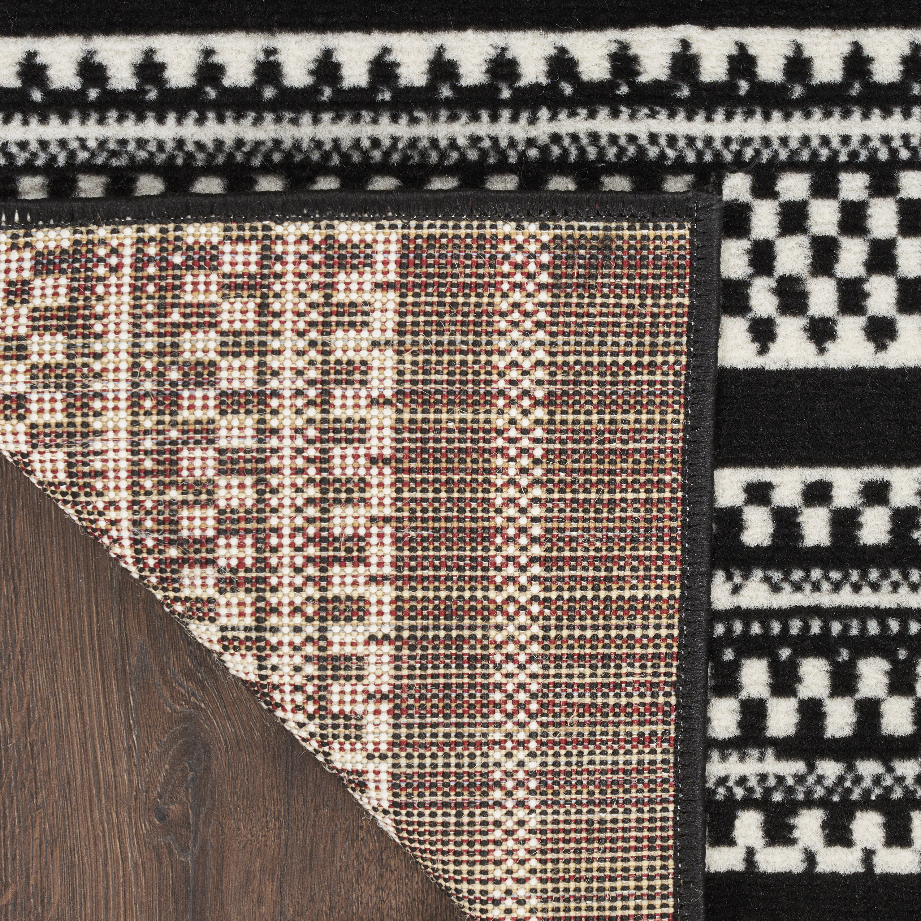 Nourison Grafix 2' x 4' Black White Modern Indoor Rug