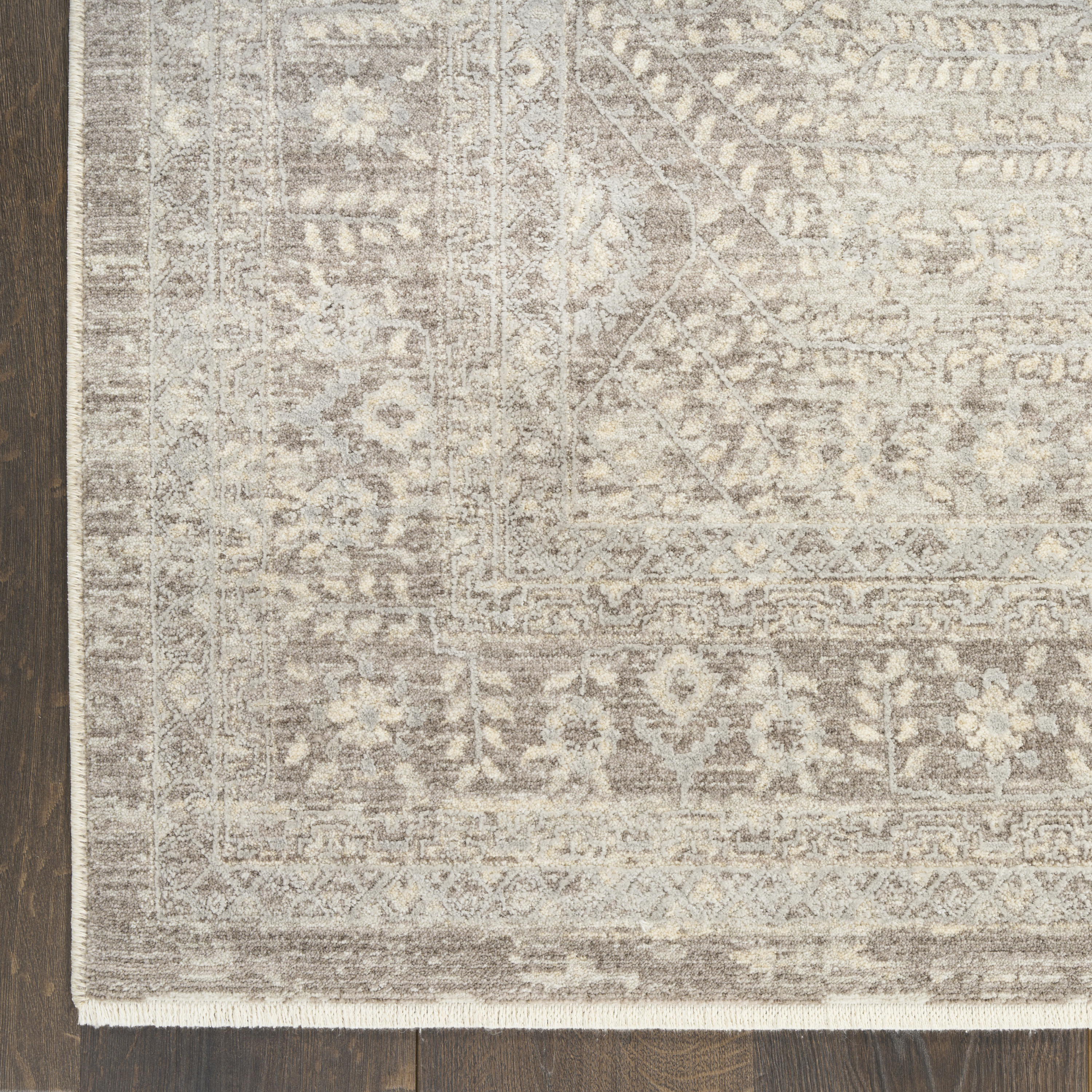 Nourison Sultana 7'10" x 10'2" Beige Vintage Indoor Rug