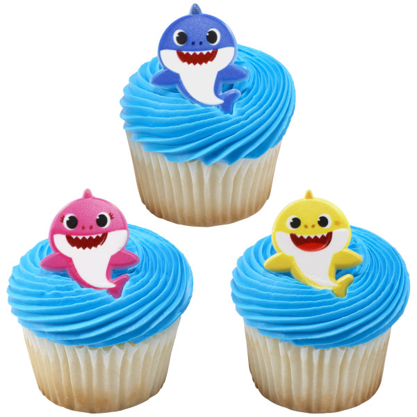 Baby, Mommy and Daddy Shark Cupcake Rings