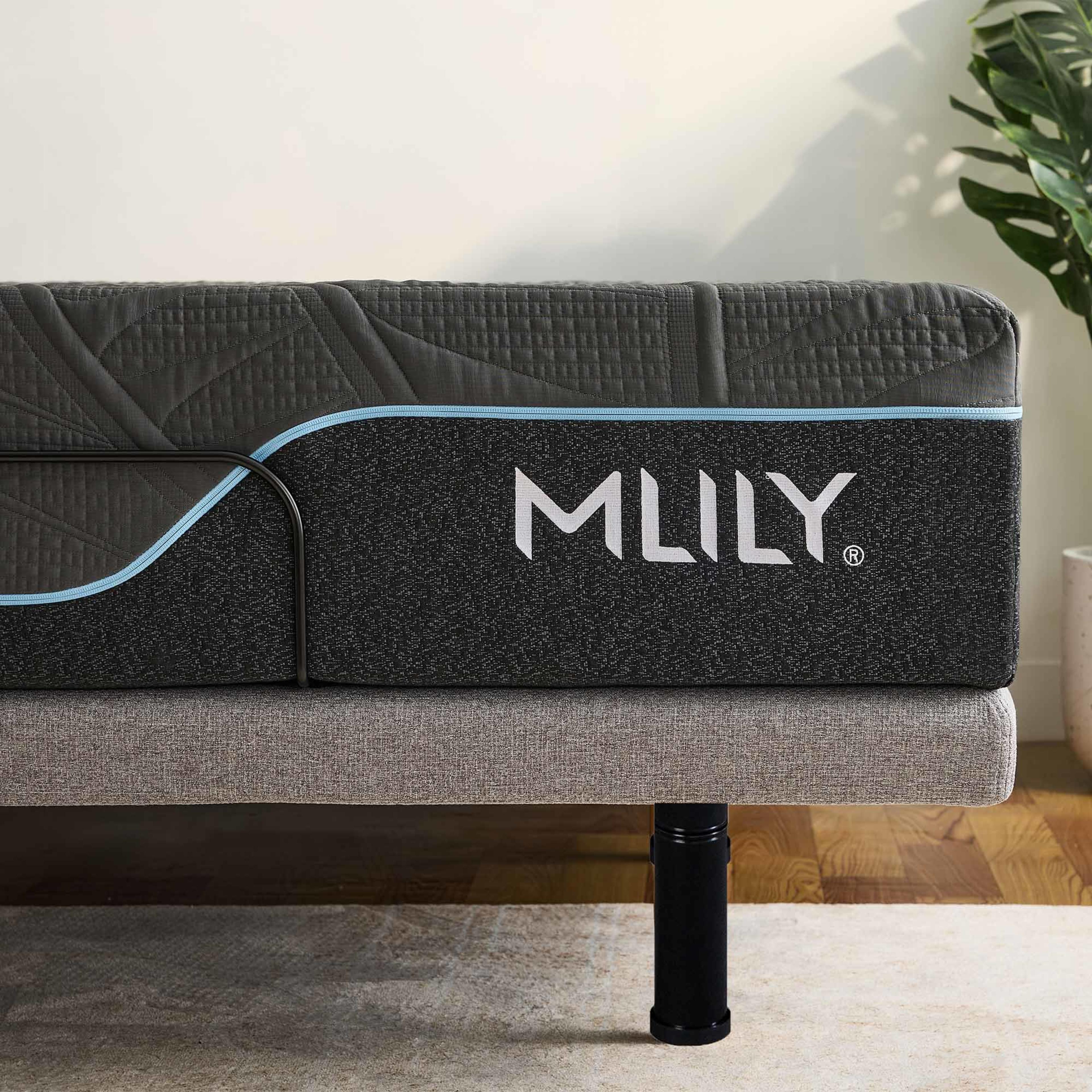 Lifestyle image of the  Mlily Irecover Adjustable Base from Forty Winks