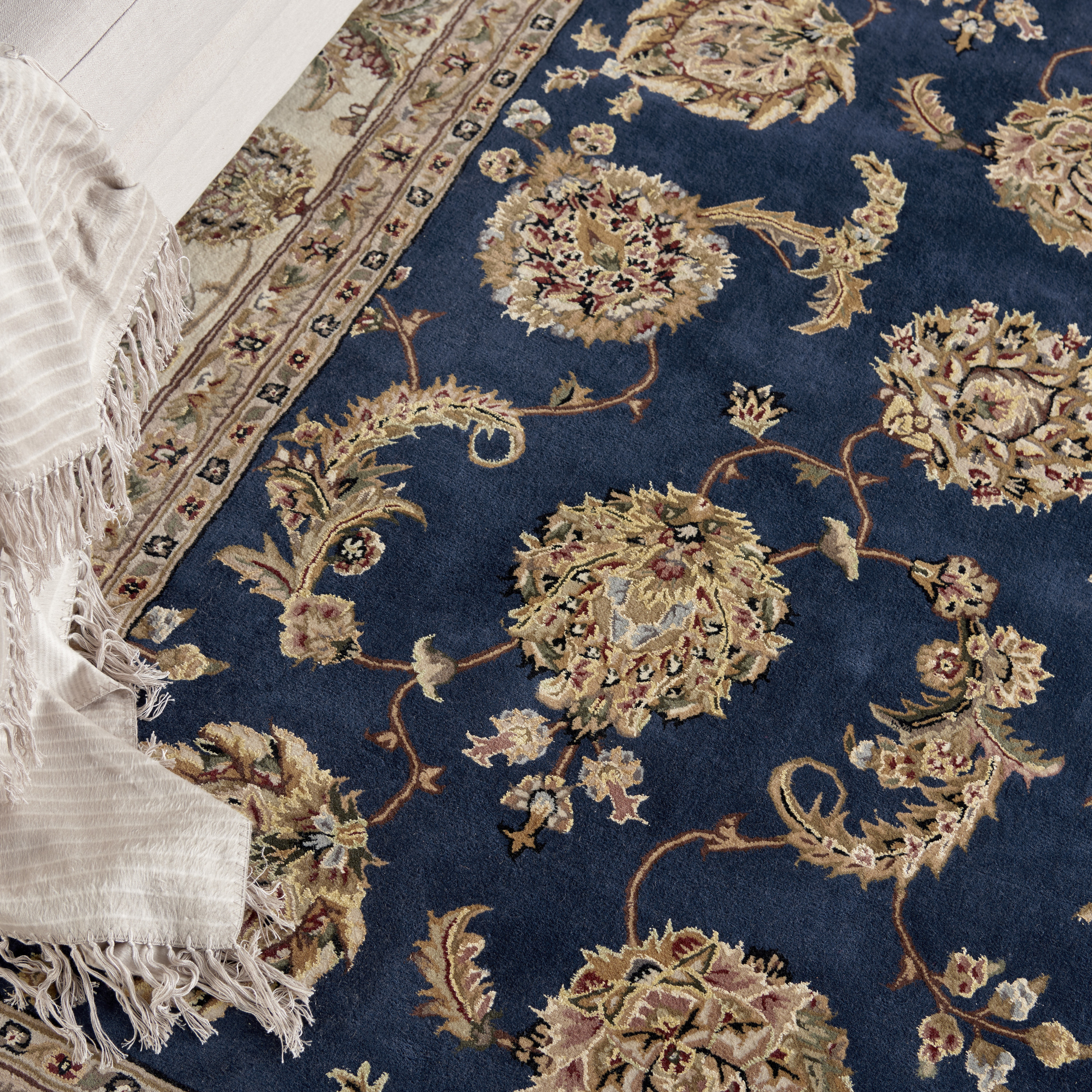 Nourison Nourison 2000 7'9" x 9'9" Navy Traditional Indoor Rug
