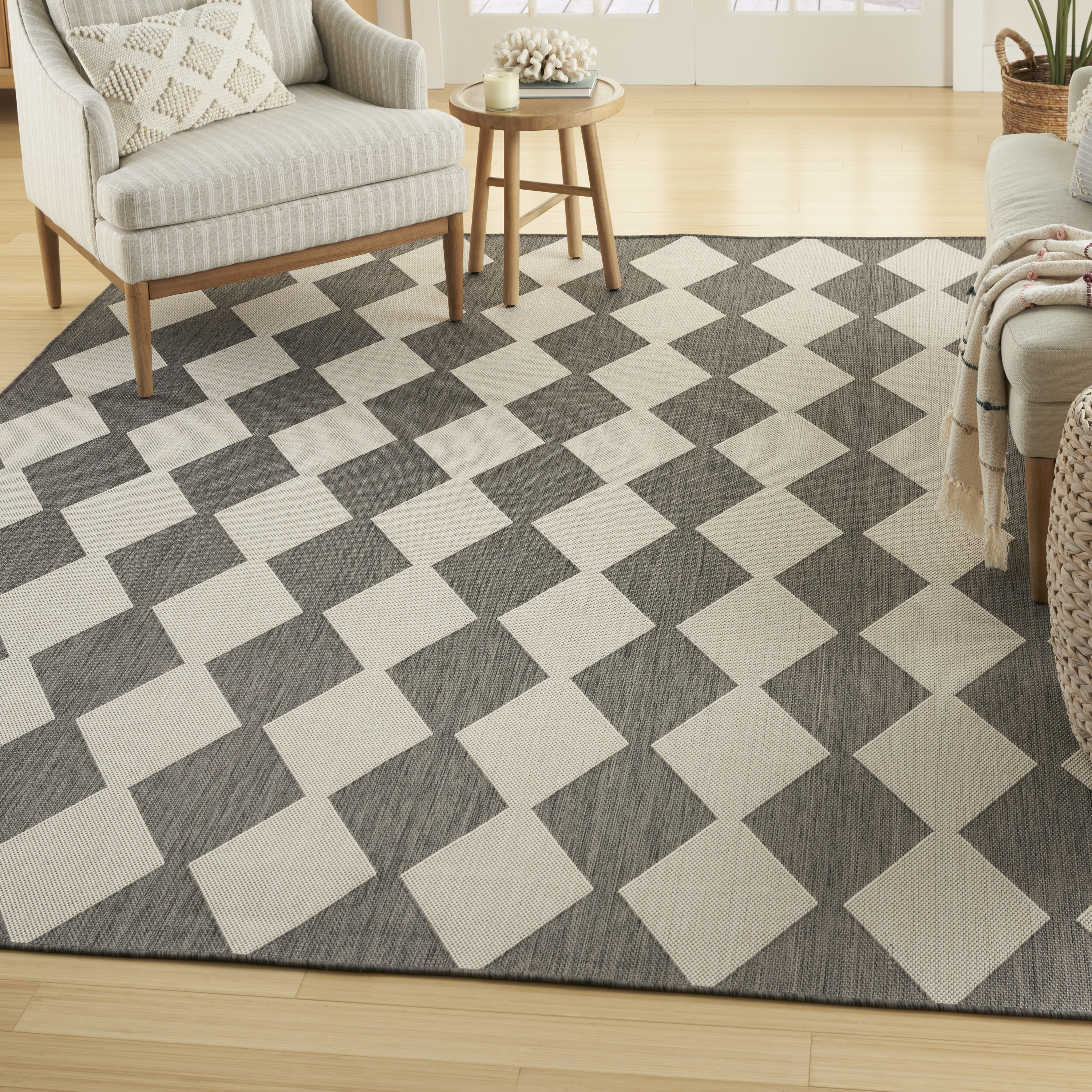 Nourison Positano 5' x 7' Charcoal Modern Rug