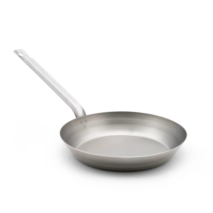 12 ½-inch carbon steel fry pan