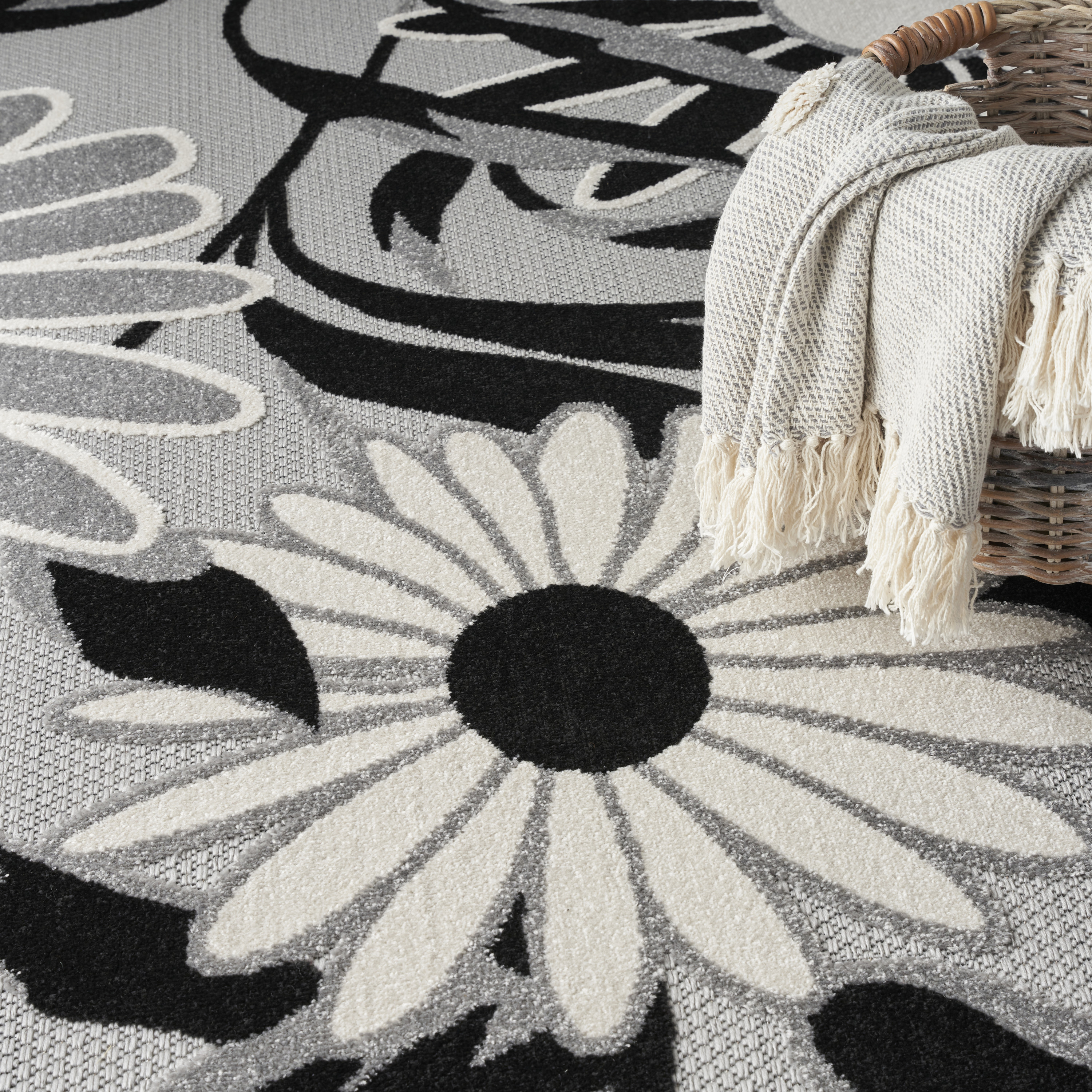 Nourison Aloha 7'10" x 10'6" Black White Contemporary Rug