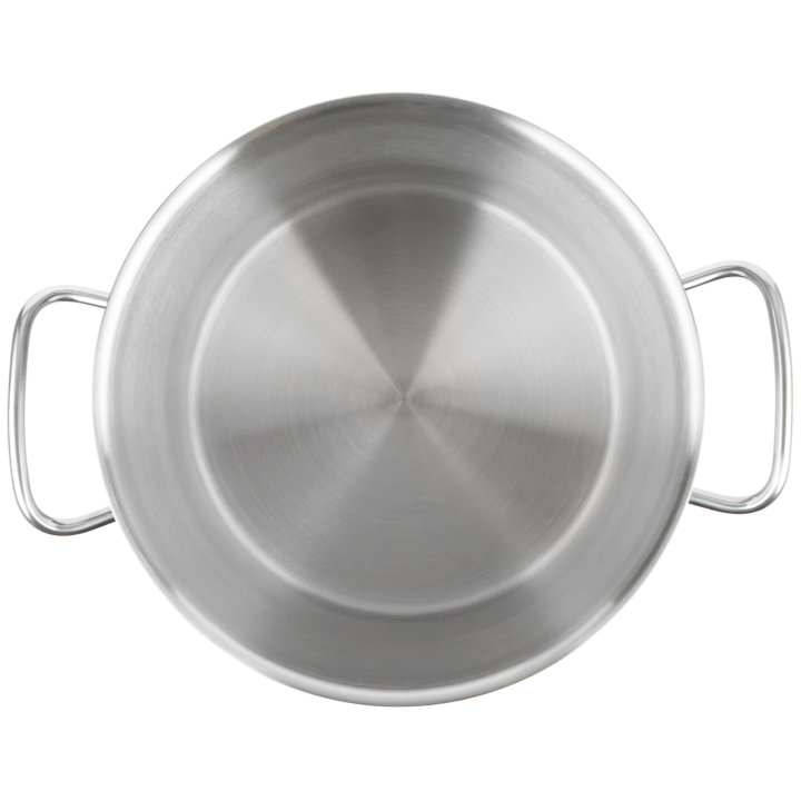 12-quart Intrigue® stainless steel stockpot in mirror finish