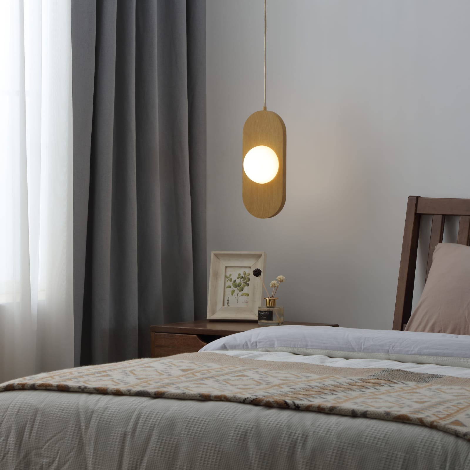 Orbita 1 Light Pendant — installation 3