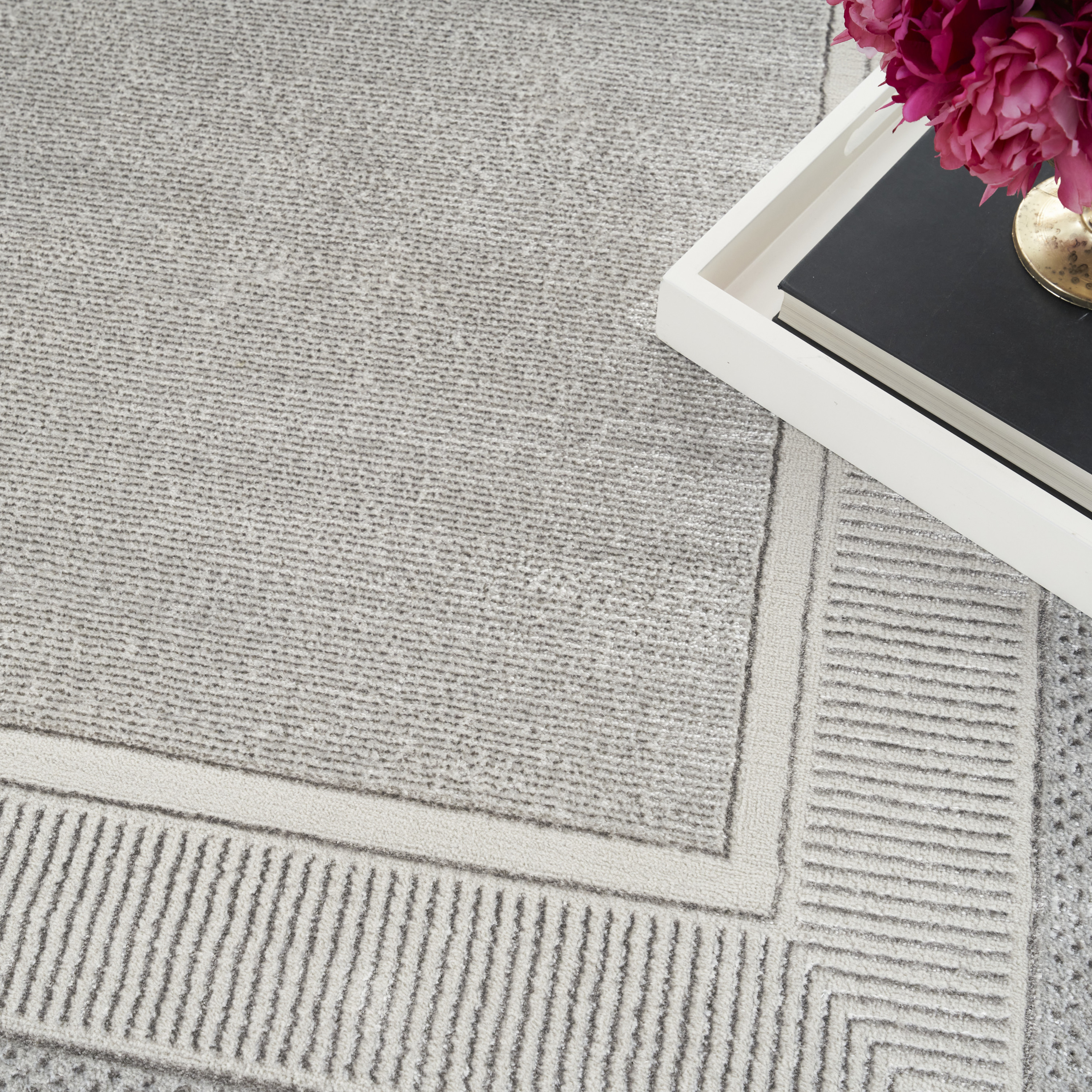 Nourison Glitz 7'10" x 9'10" Silver Modern Indoor Rug