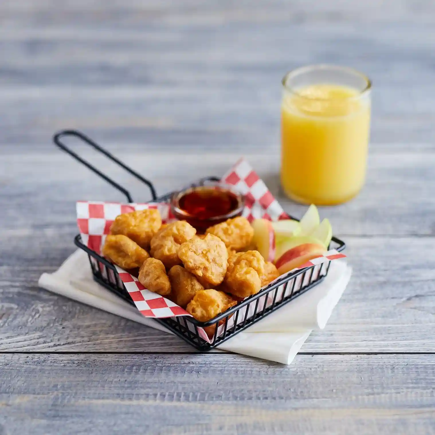 Tyson® Mega Minis® Fully Cooked Whole Grain Breaded Homestyle Waffle MWWM Chicken Breast Chunks CN, 0.54 oz.  https://images.salsify.com/image/upload/s--Hg9dSv4G--/q_25/p7vfdffn8fcudwmolhdi.webp