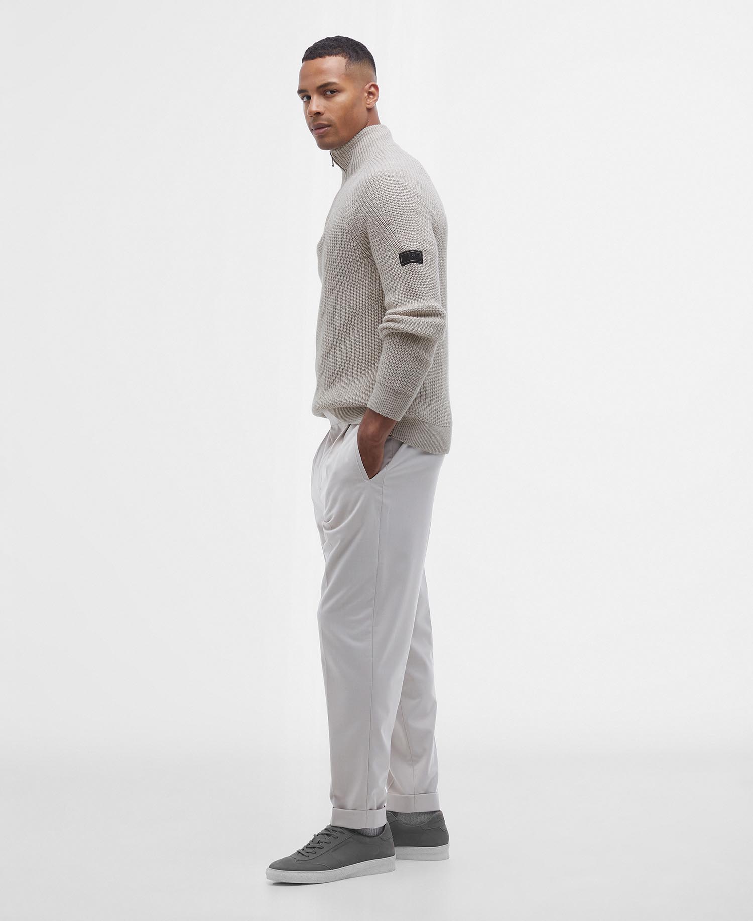 Pullover Chester Half-Zip image number 1