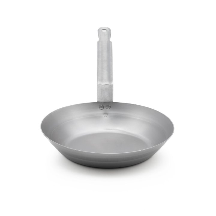 8 ½-inch carbon steel fry pan