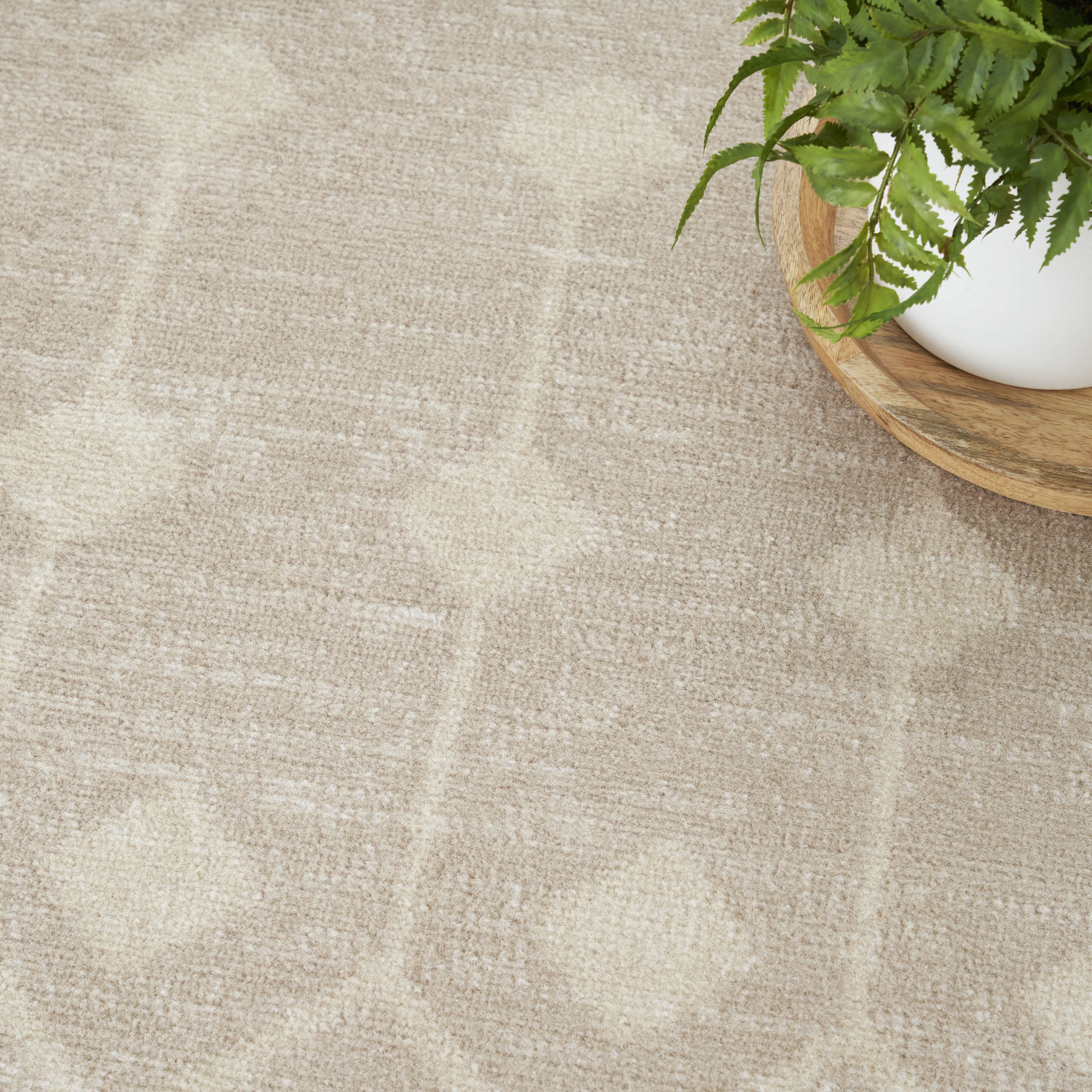 Nourison Grafix 4' x Round Beige Bohemian Indoor Rug