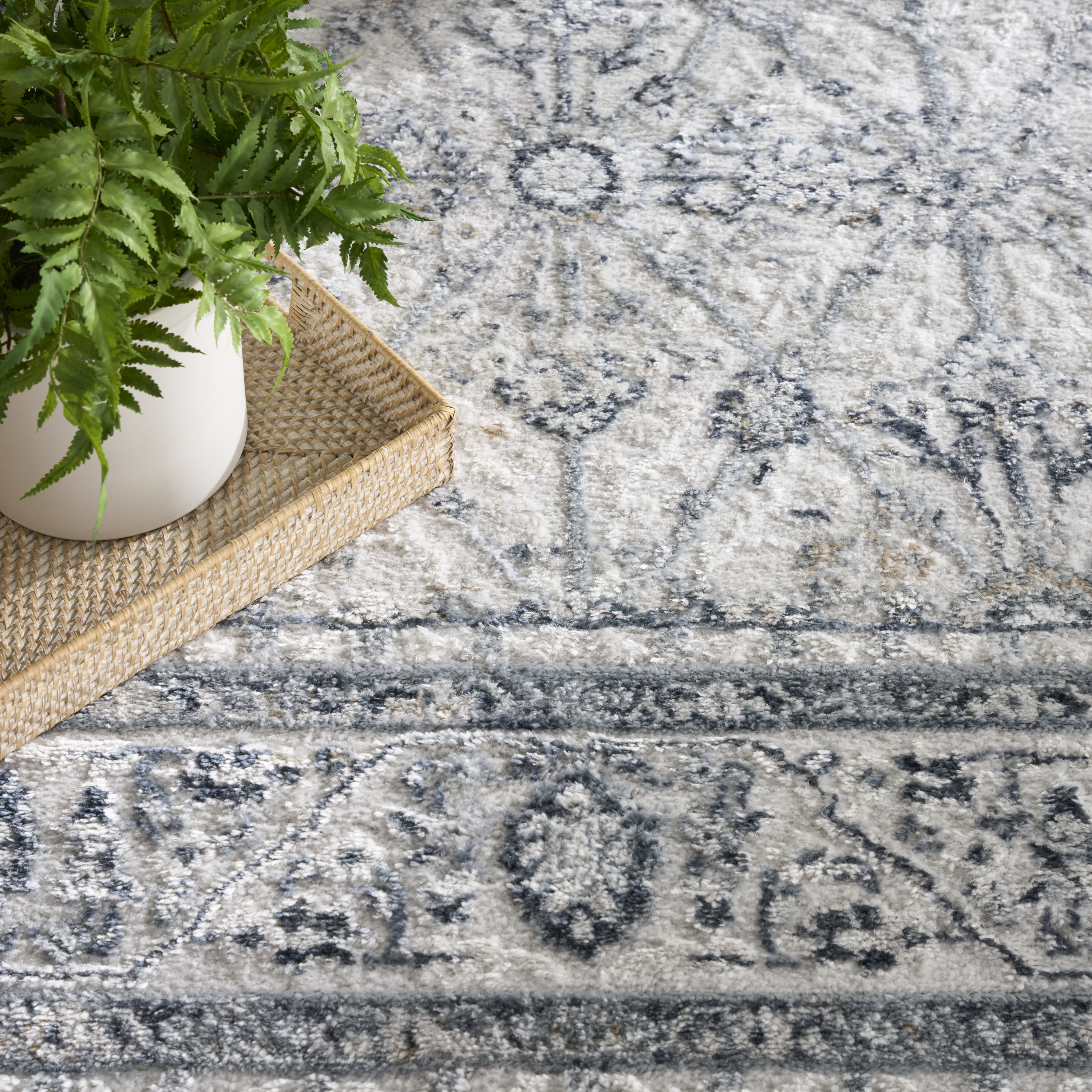Nourison Dekor 5'3" x 7' Grey Navy Vintage Indoor Rug