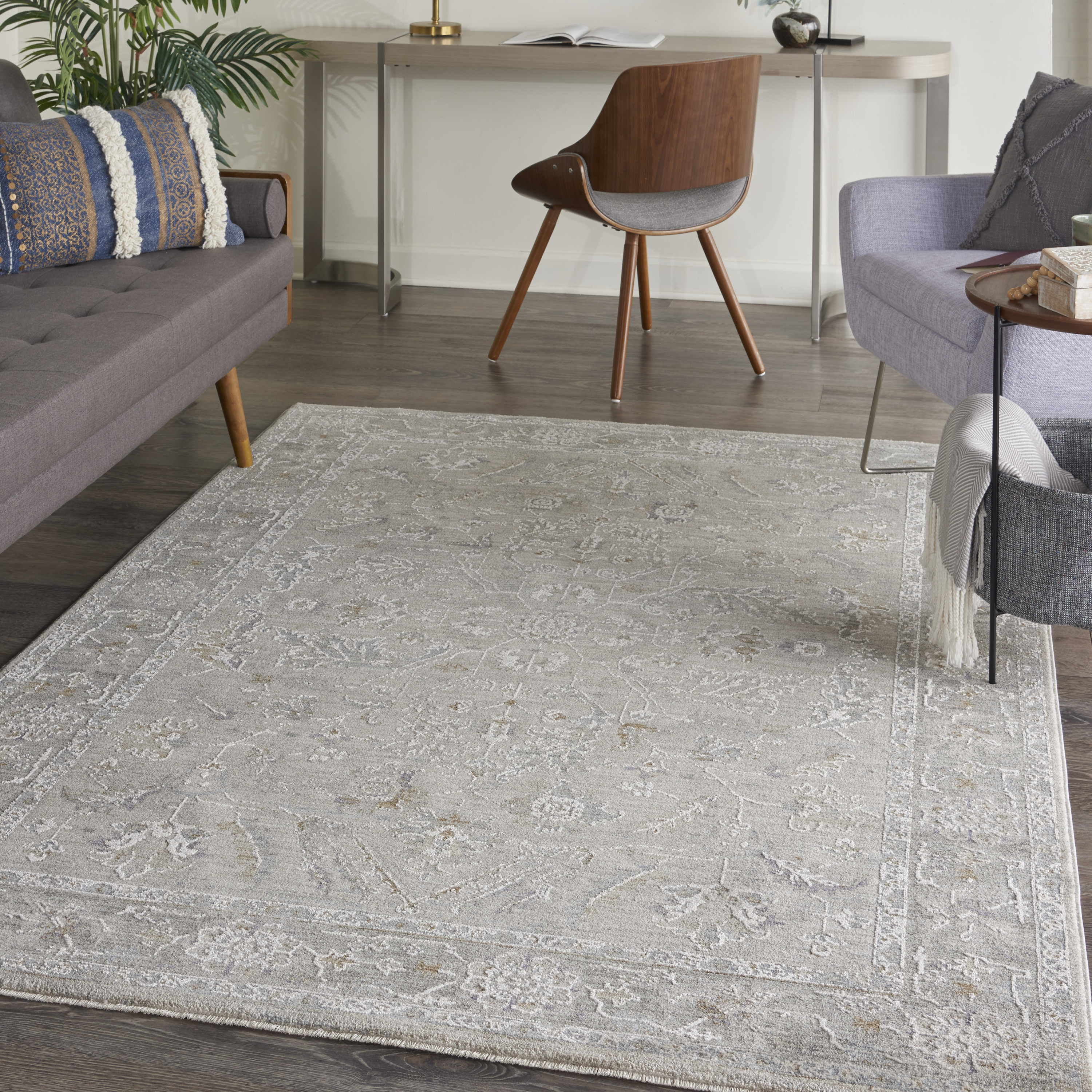 Nourison Infinite 3'11" x 5'11" Light Grey Vintage Indoor Rug