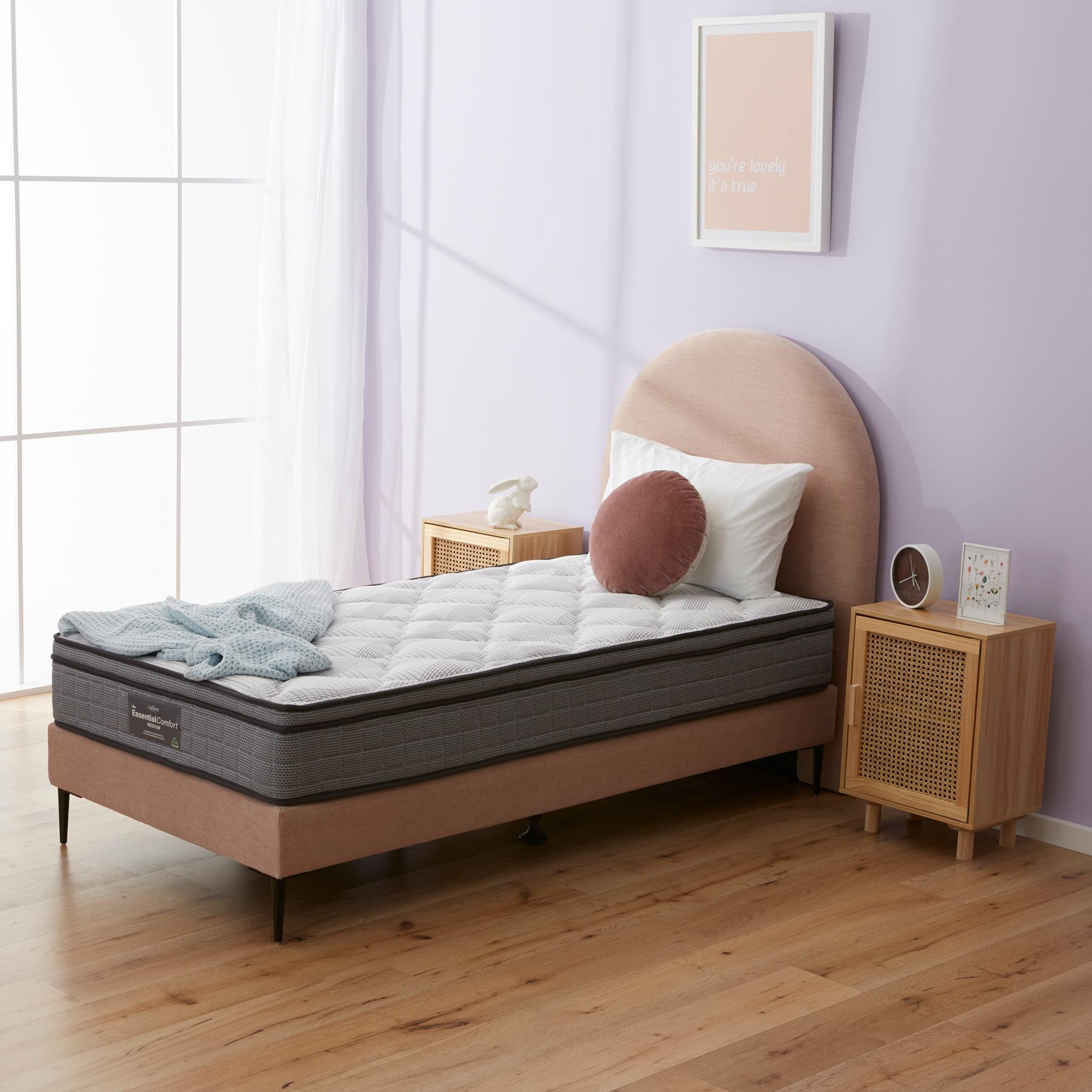 Lifestyle image of the  Vogue Base from Forty Winks