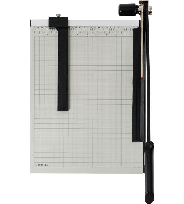 Dahle Vantage® Guillotines are accurate and sturdy, ideal for everyday trimming tasks and creative projects.