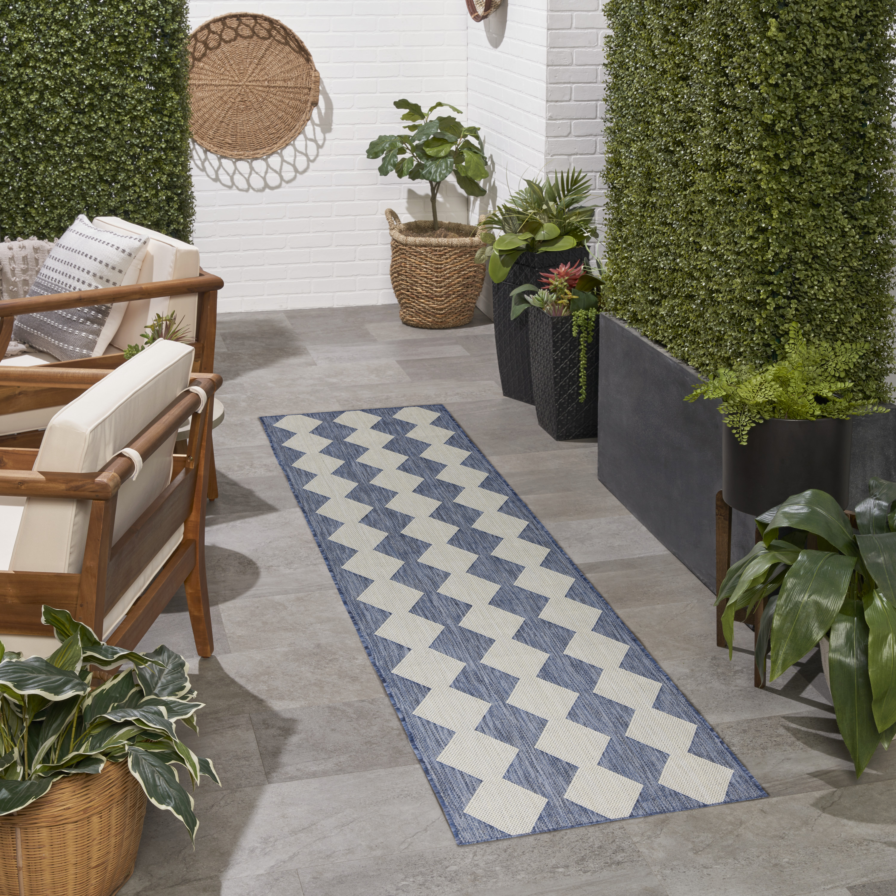 Nourison Positano 2' x 6' Navy Blue Modern Rug