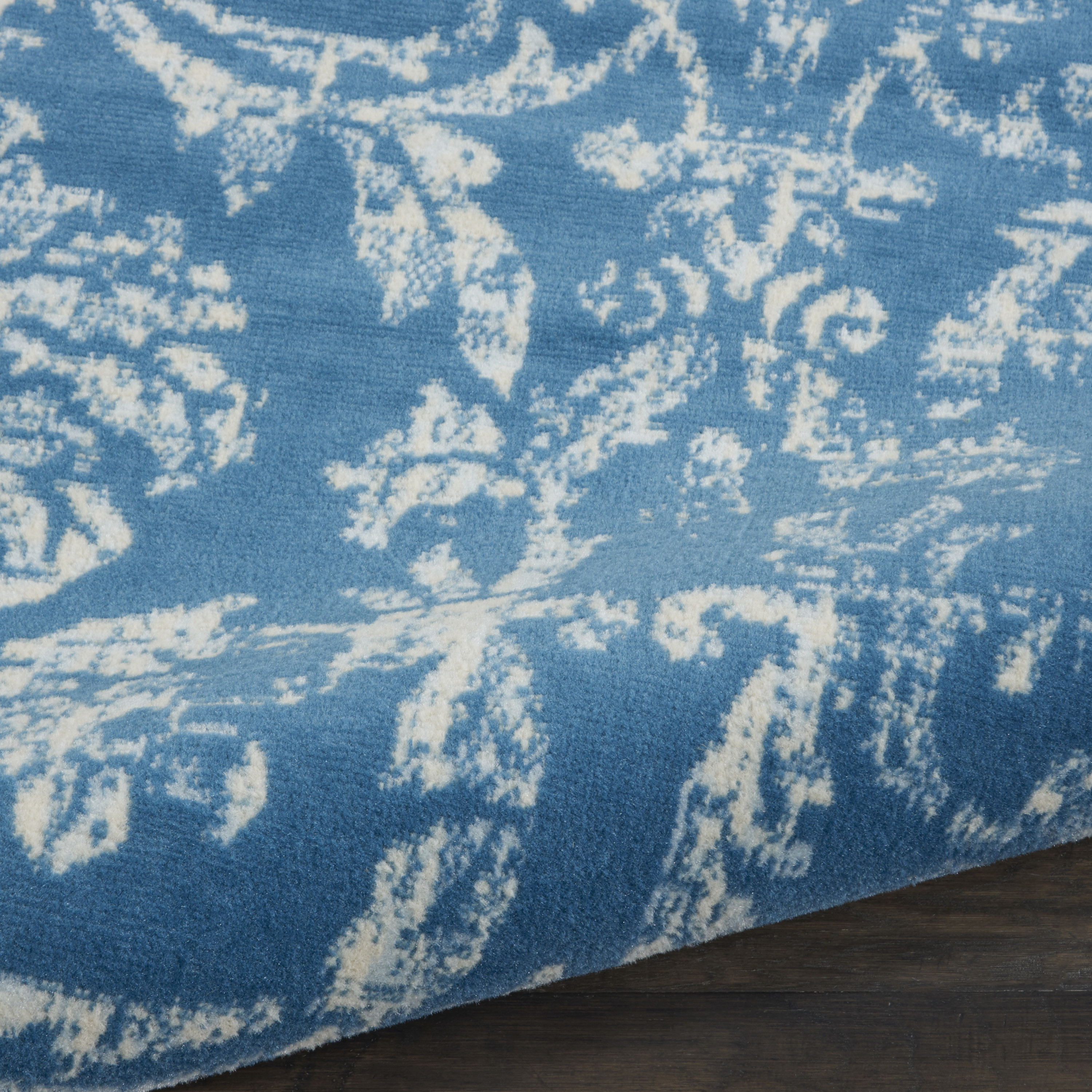 Nourison Jubilant 2' x 4' Blue Vintage Indoor Rug