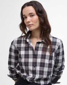 Camicia Edda a maniche lunghe dalla vestibilità leggermente aderente 