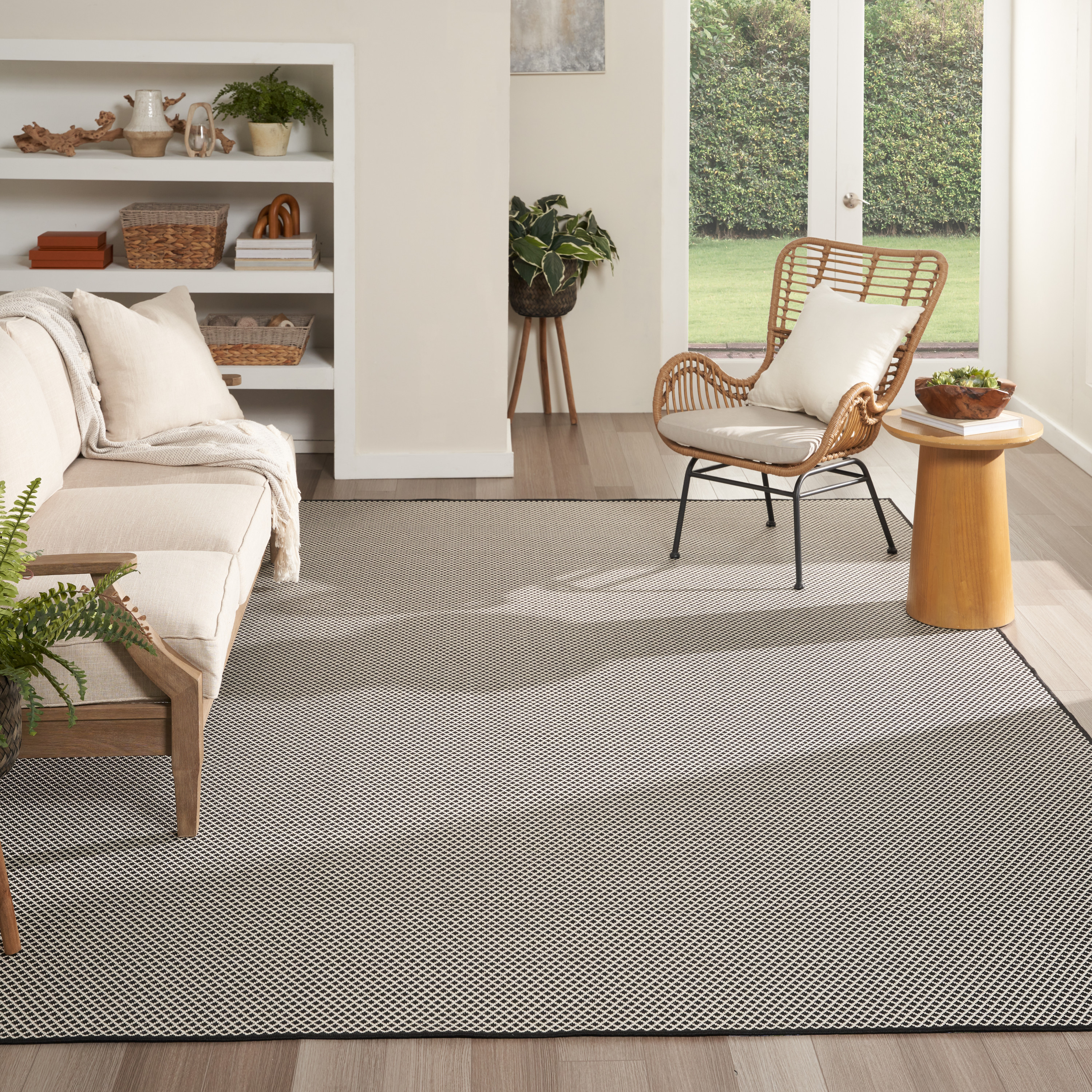 Nourison Courtyard 10' x 14' Black White Modern Rug