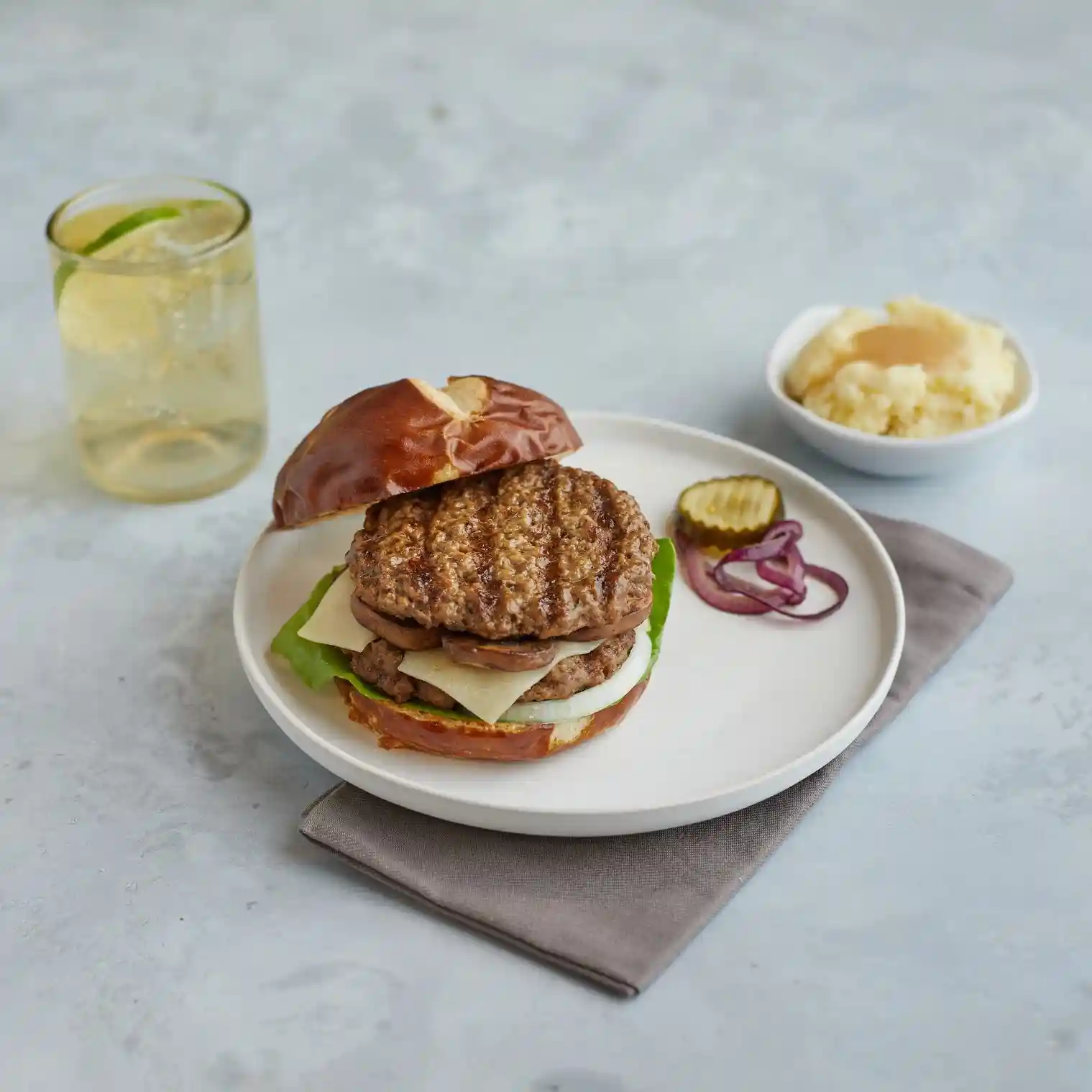 The Pub® Flame Grilled USDA Choice Beef Chuck Steak Burger, 3 oz. https://images.salsify.com/image/upload/s--QMGR25Id--/q_25/knwxvo4izzxs4oqcqcjd.webp