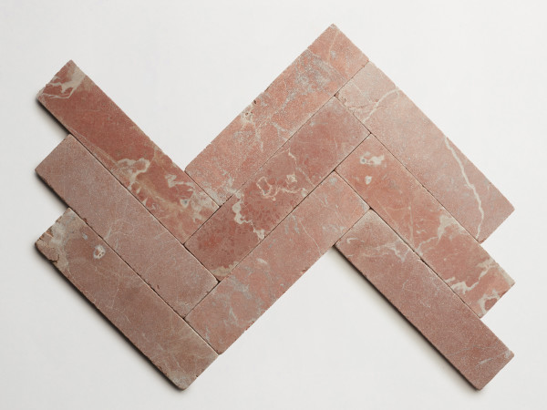 lapidary: girata | blade | rojo alicante | tumbled 