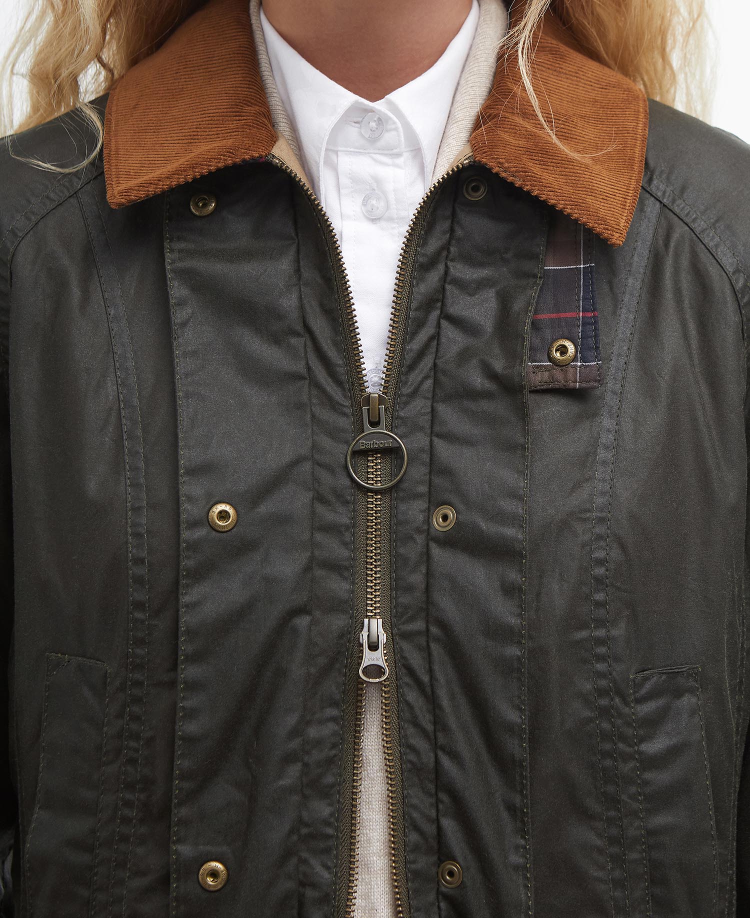 Lightweight Beadnell Waxed Jacket image number 4