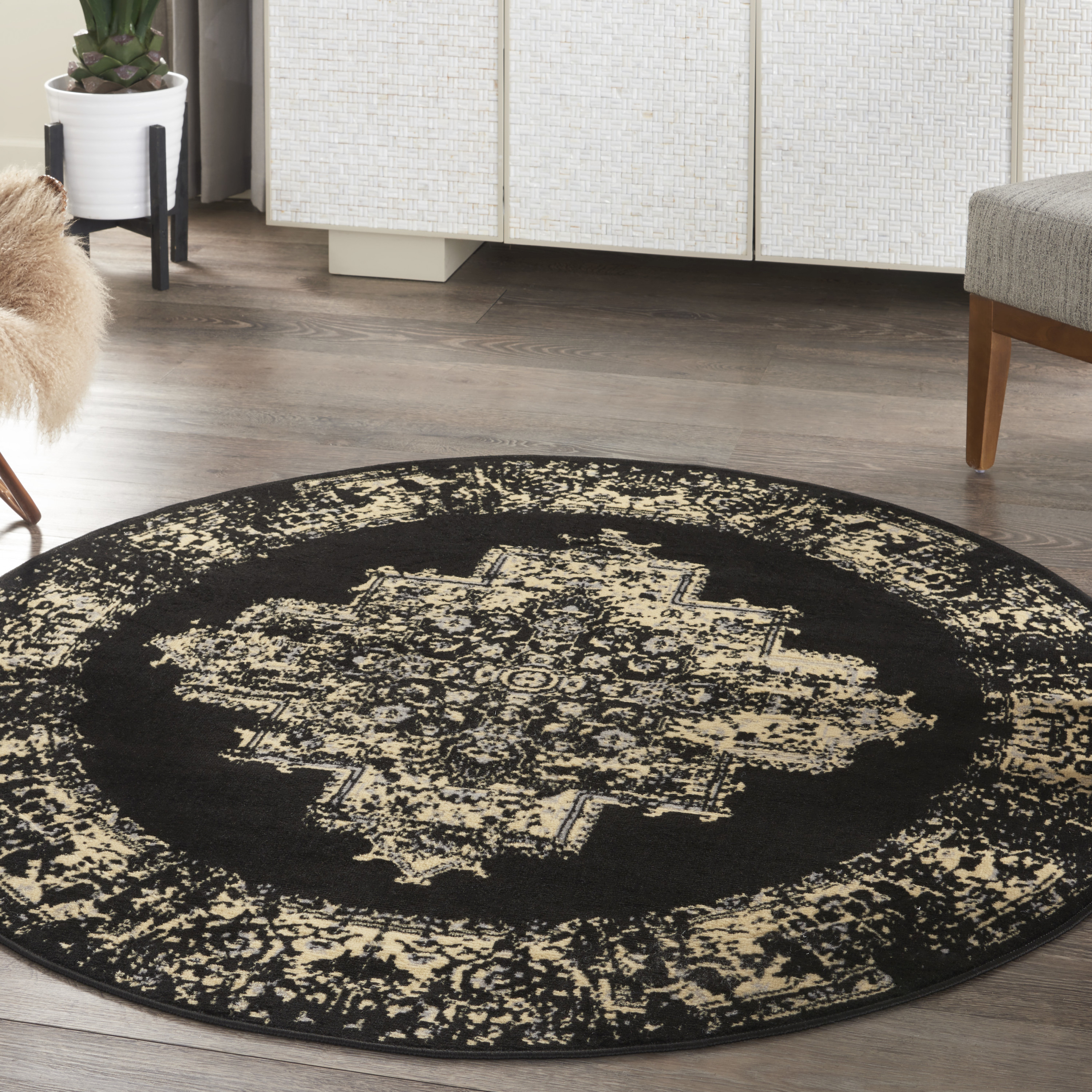 Nourison Grafix 5'3" x Round Black Vintage Indoor Rug