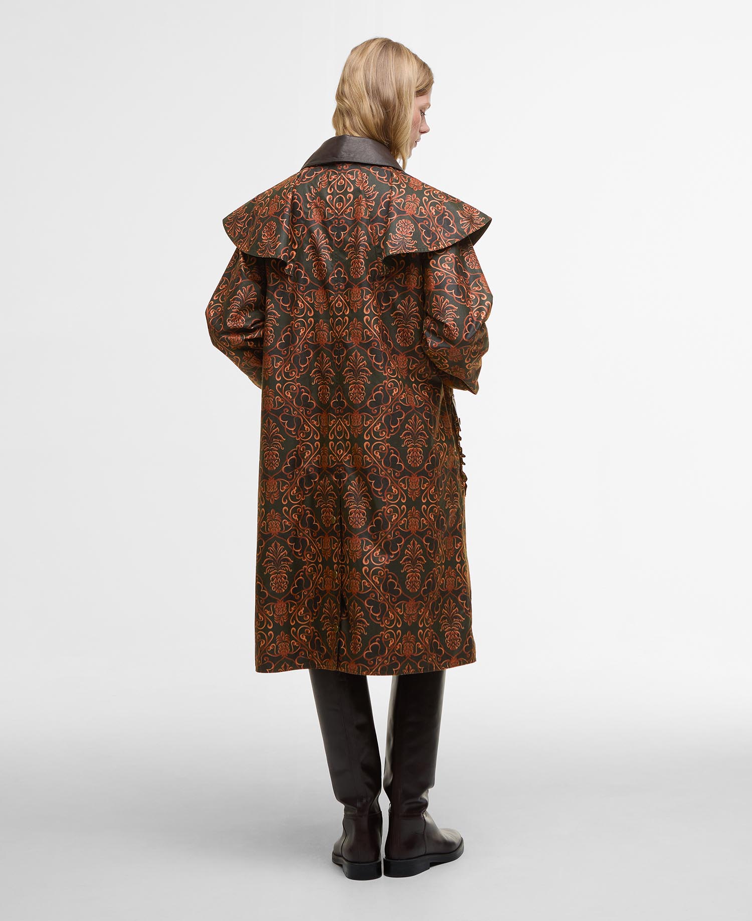 Barbour FARM Rio Luana Waxed Jacket image number 2