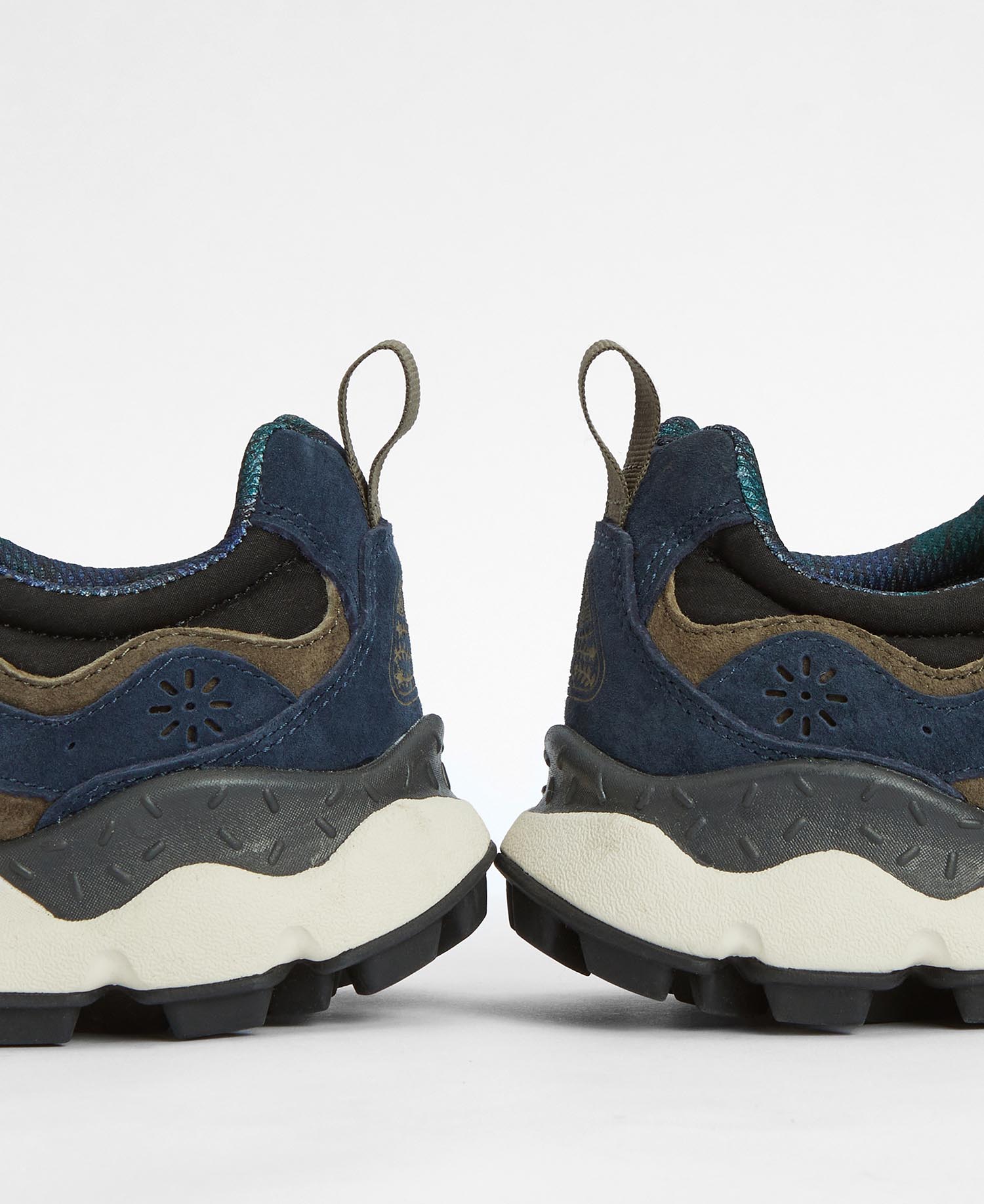 Barbour x Flower Mountain Yamano 3 Uni Trainers image number 4