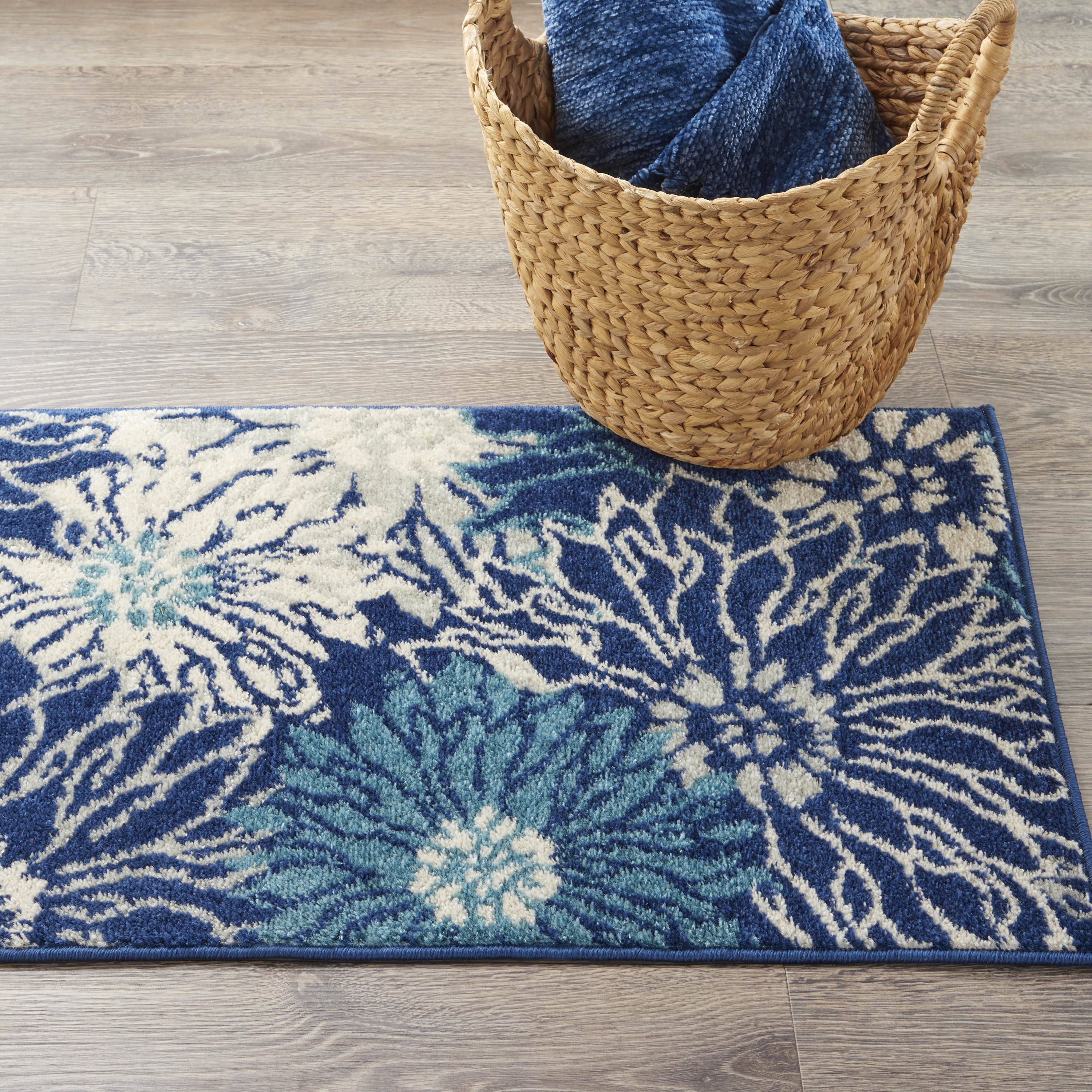 Nourison Passion 1'10" x 2'10" Navy Ivory Contemporary Indoor Rug