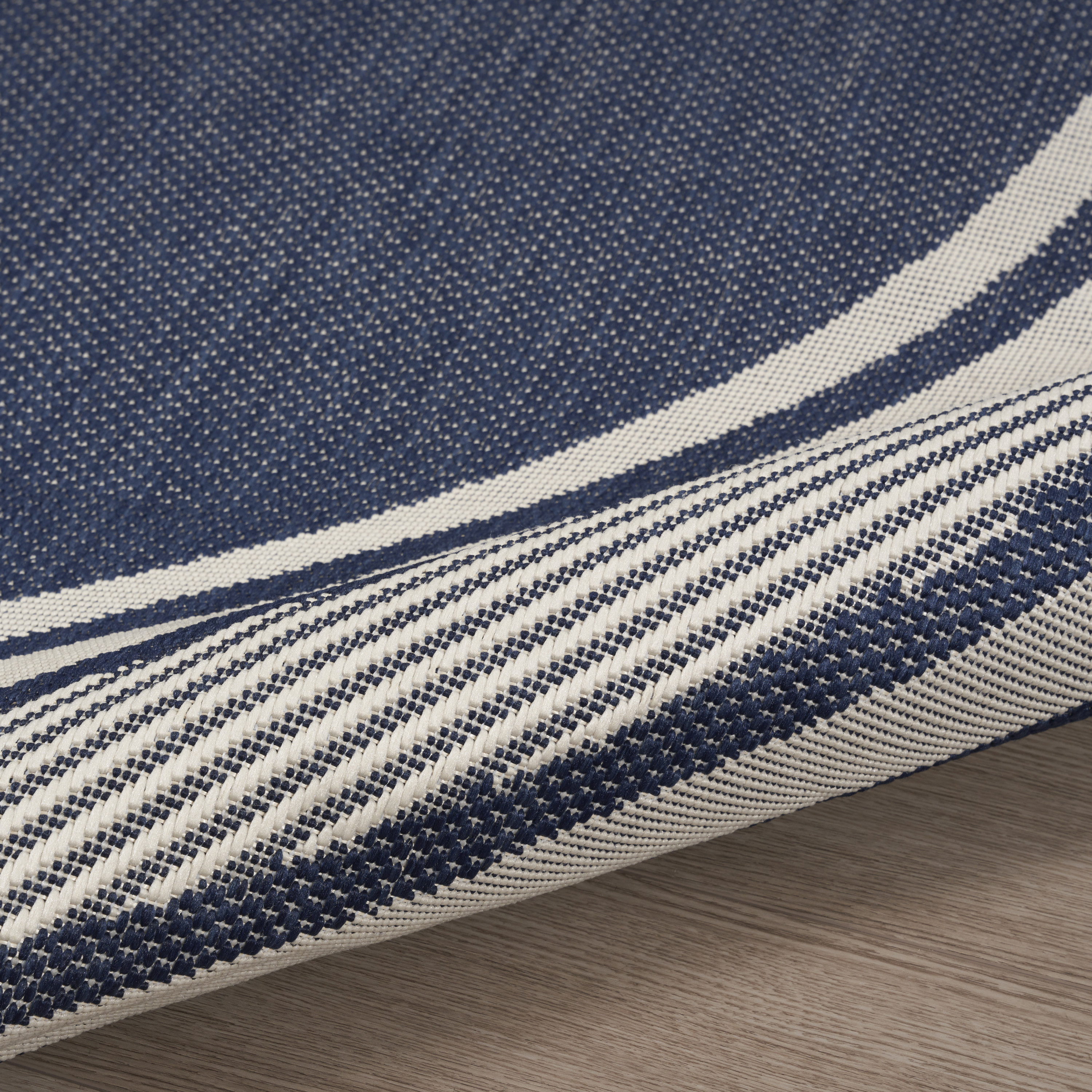 Nourison Horizon Indoor/Outdoor 8' x Round Navy Modern Rug