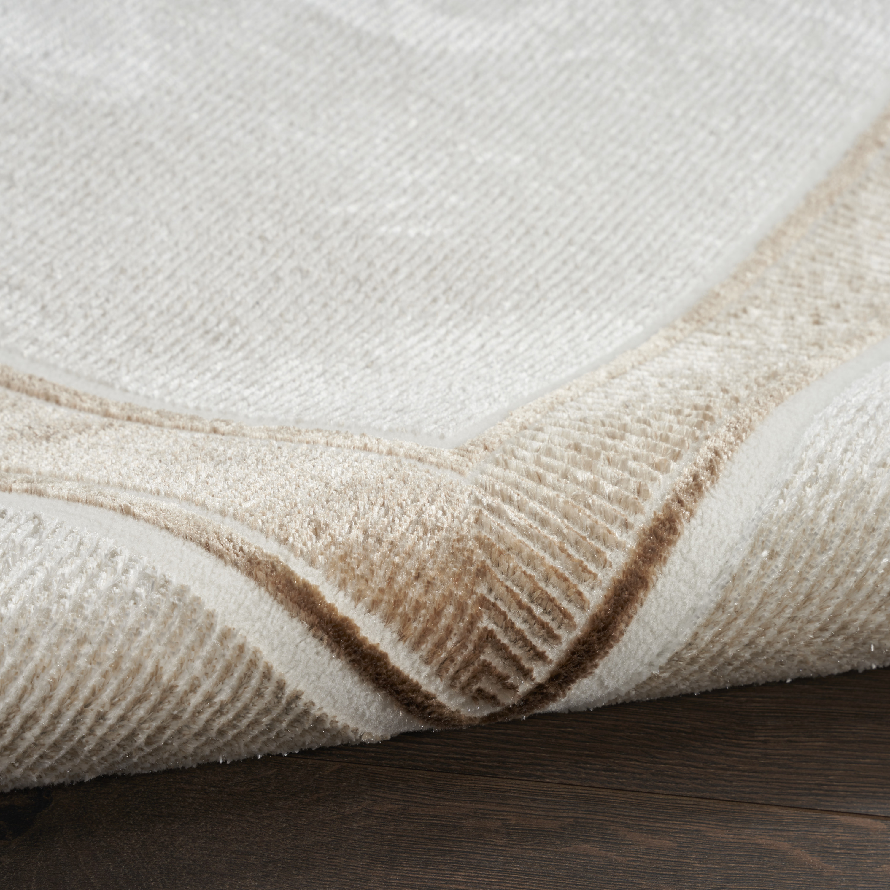 Nourison Glitz 3'11" x 5'11" Ivory Cream Contemporary Indoor Rug