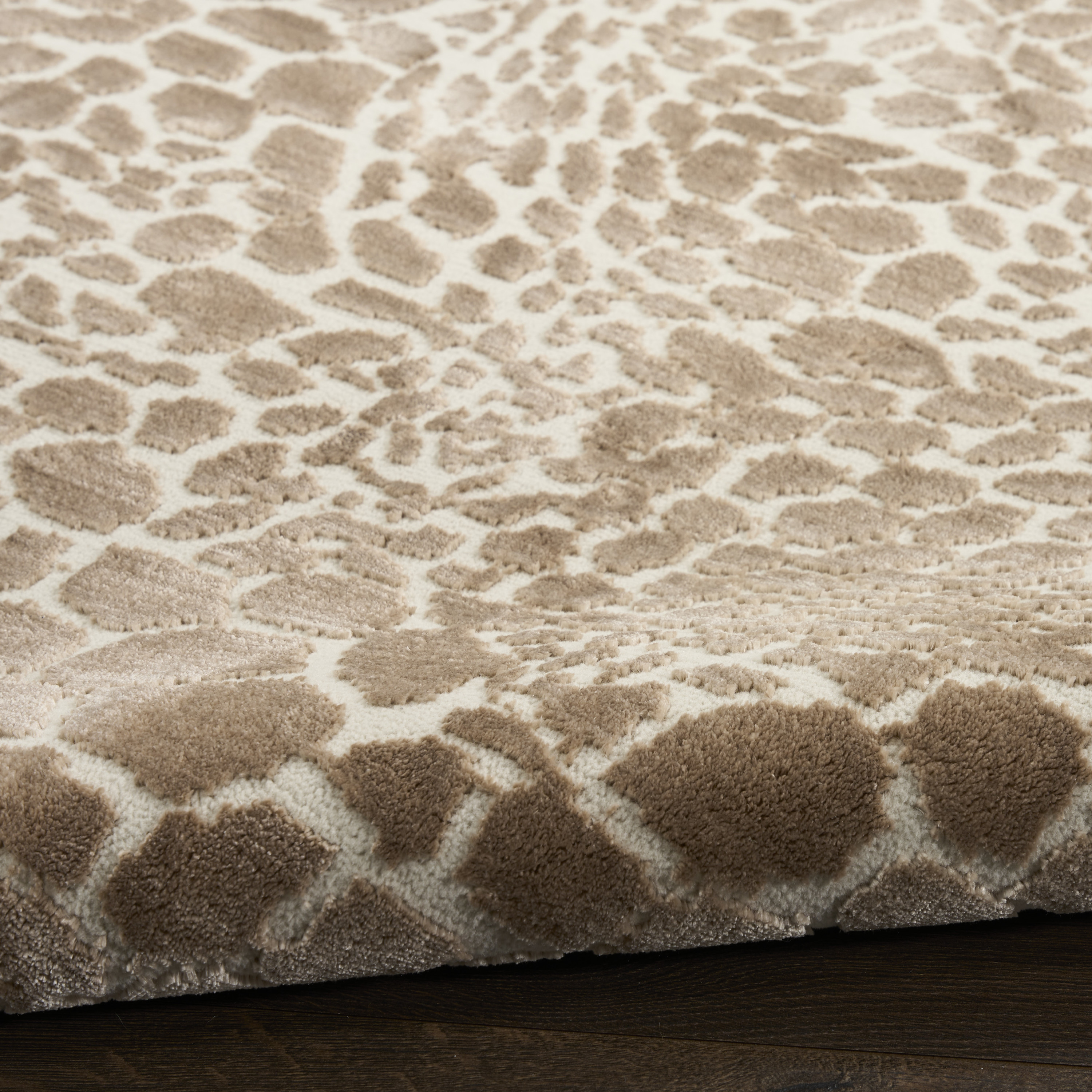 Nourison Desire 2'3" x 7'6" Camel Silver Modern Indoor Rug