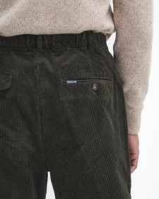 Pantaloni in velluto stretch a coste sottili dalla vestibilità comoda 