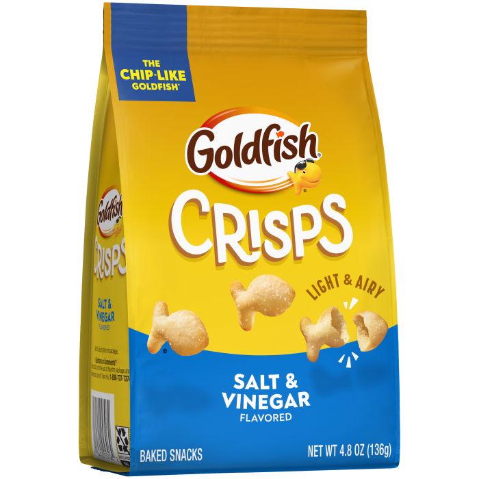 Goldfish® Salt & Vinegar Baked Snacks, 4.8 oz, bag - Left Angle Image