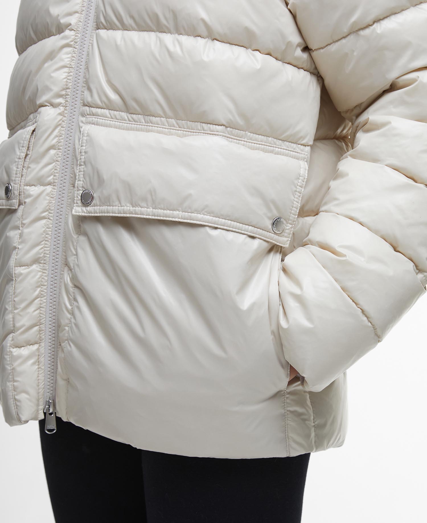 Della Puffer Jacket image number 6