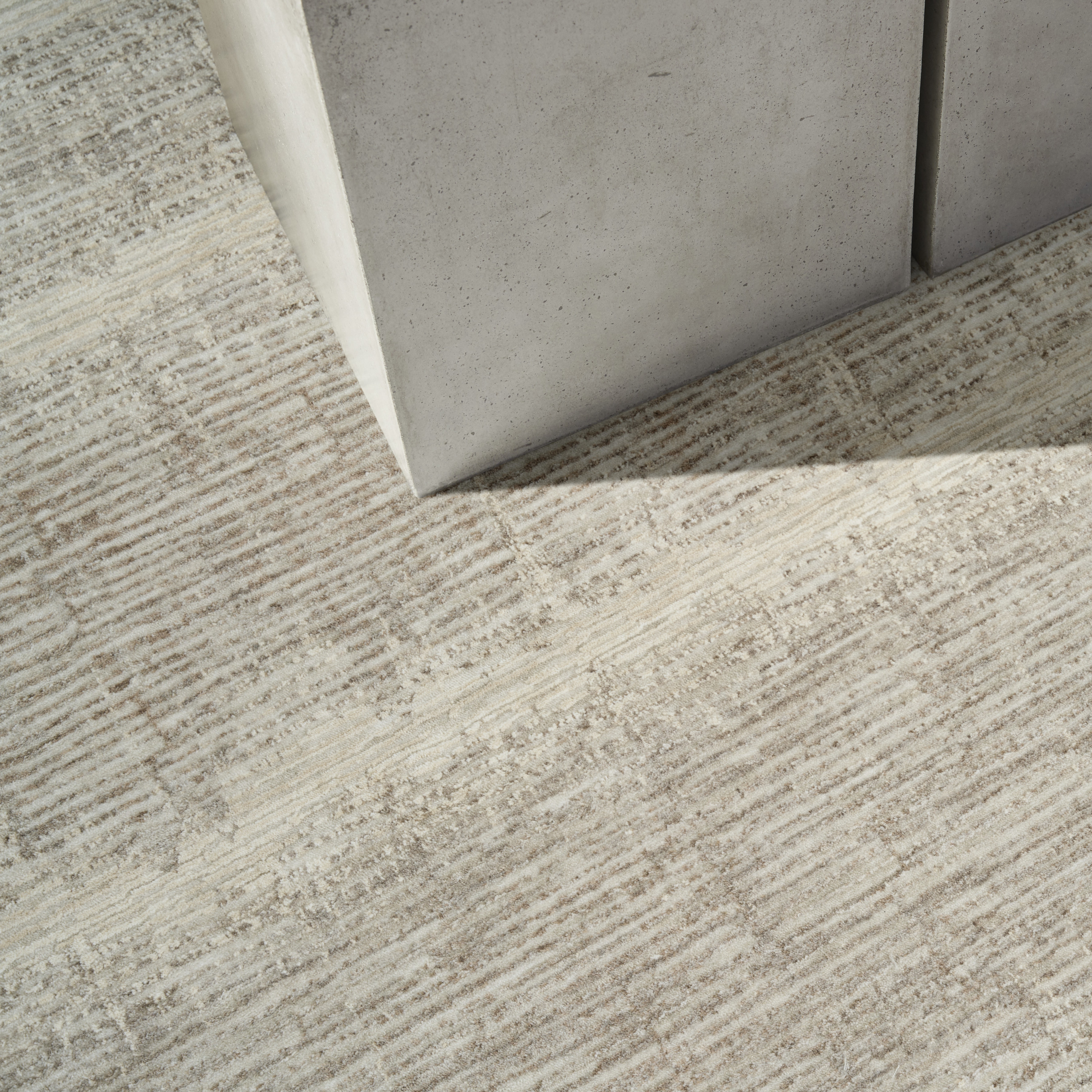Calvin Klein CK079 Notes 5'3" x 7'3" Ivory Grey Modern Indoor Rug