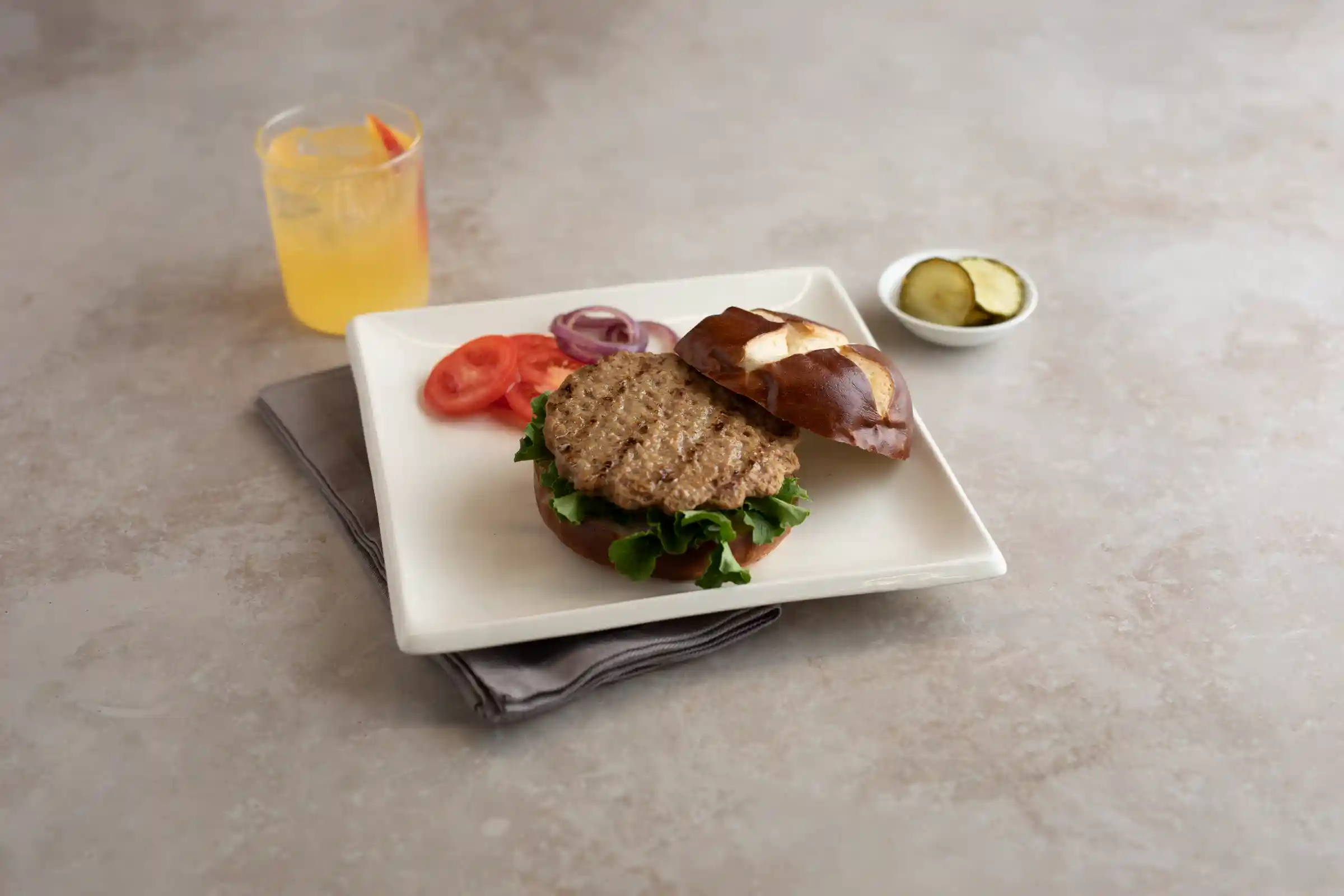 AdvancePierre™ Fully Cooked Flamebroiled Beef Patties with Mushrooms, 2.39 oz_image_01