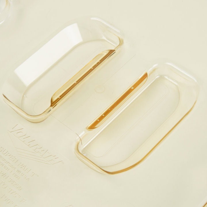 Half-size Super Pan® slotted high-temperature plastic cover in amber