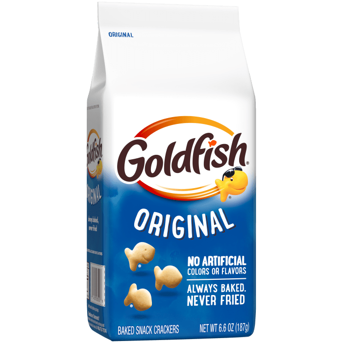 Goldfish® Original Baked Snack Crackers, 6.6 oz, bag - Left Angle Image