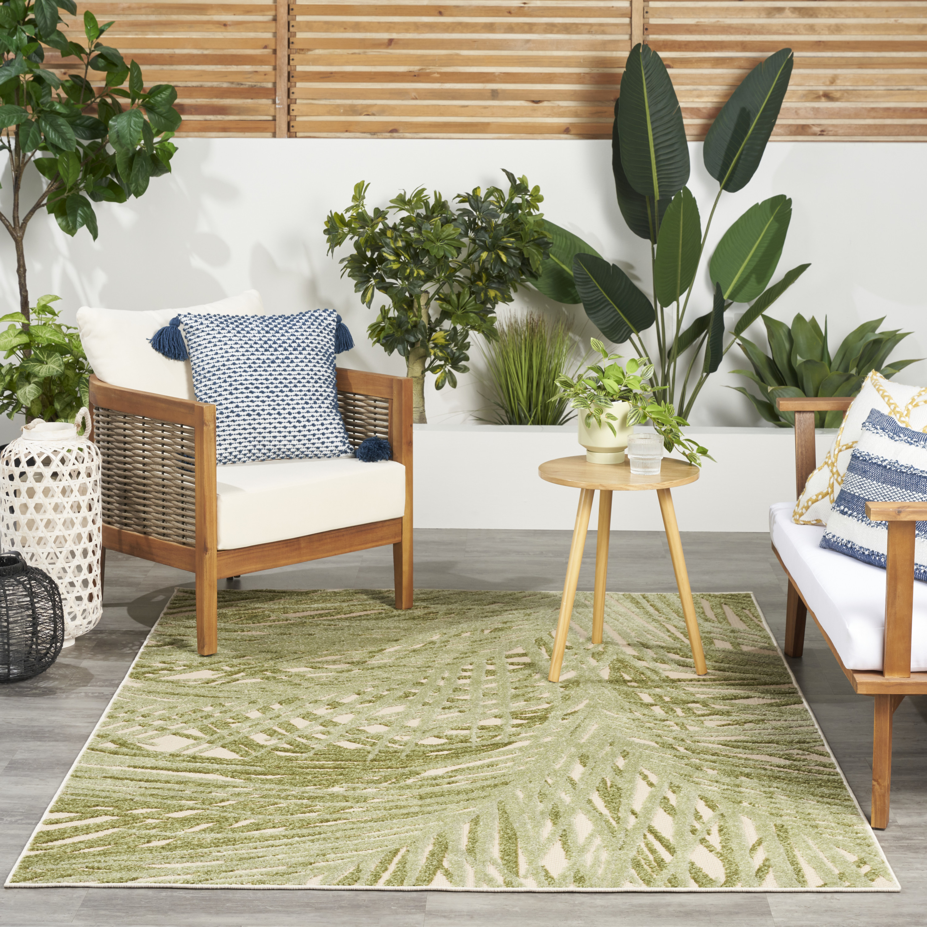 Nourison Aloha 3'6" x 5'6" Ivory Green Outdoor Rug