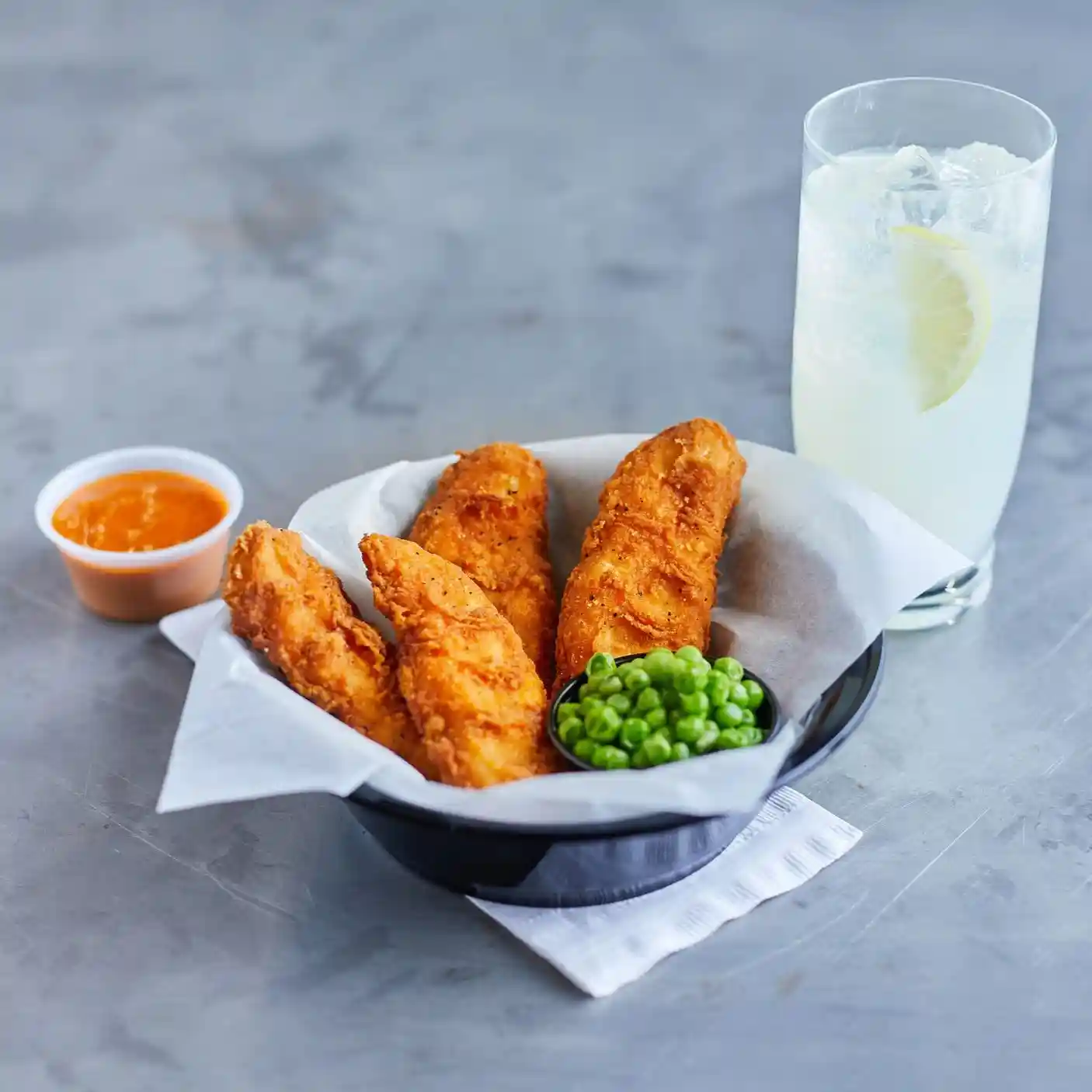 Tyson Red Label® Fully Cooked Breaded Hot & Spicy Chicken Tenderloins https://images.salsify.com/image/upload/s--Xw4_m-0---/q_25/zfhv5kgsttwszy02k8pb.webp