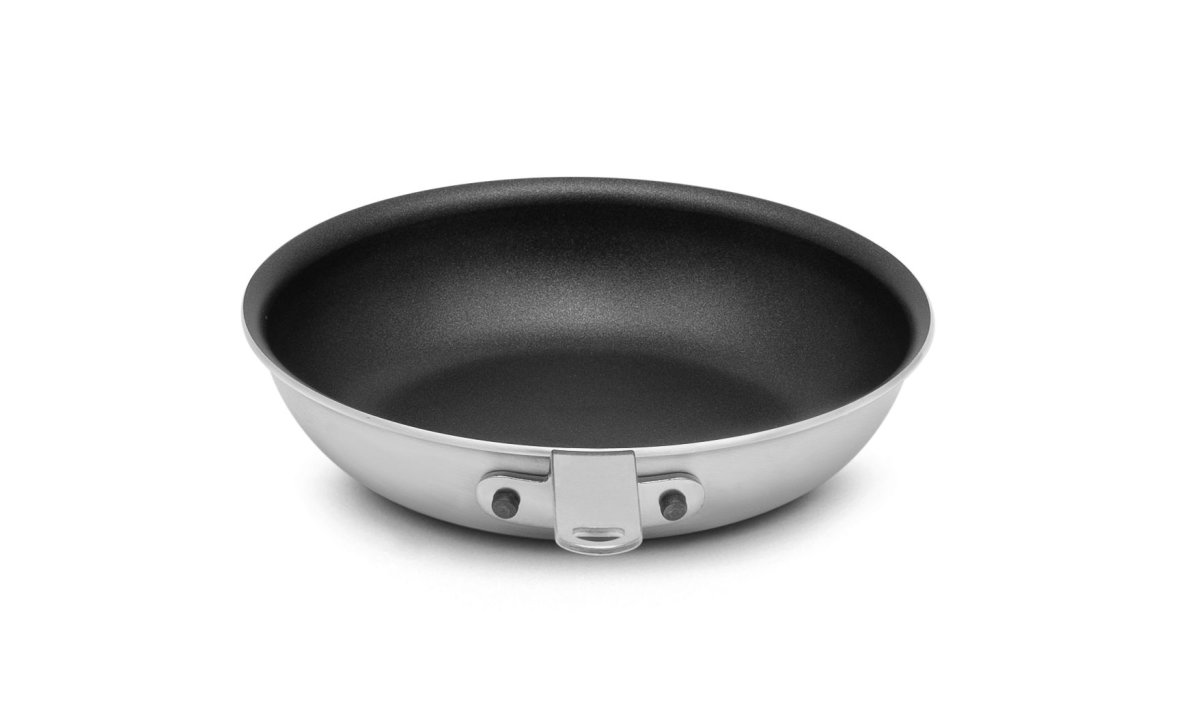 8-inch Wear-Ever® aluminum fry pan with CeramiGuard® II nonstick coating and plated handle