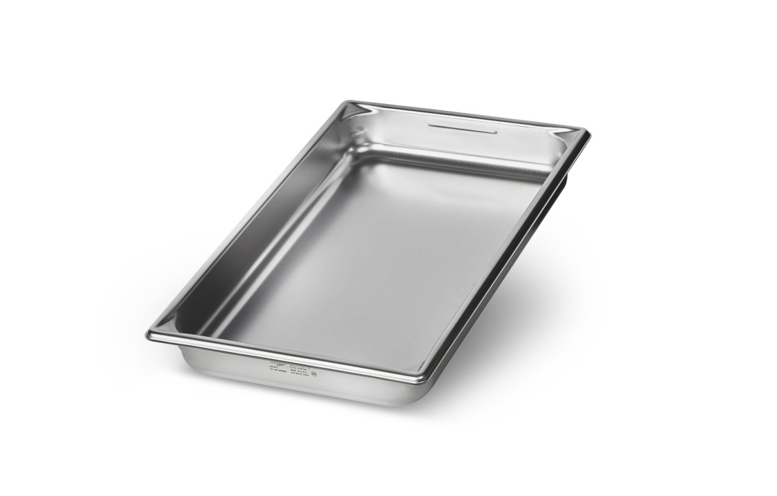 Full-size 2 ½-inch-deep Super Pan V® stainless steel induction-ready steam table pan