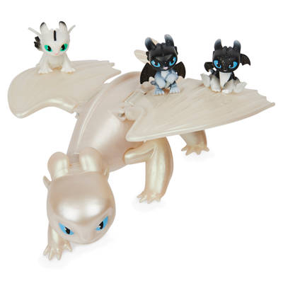 DreamWorks Dragons Legends Evolved, Lightfury and 3 Baby Nightlights, Dragon Figures and Accessories