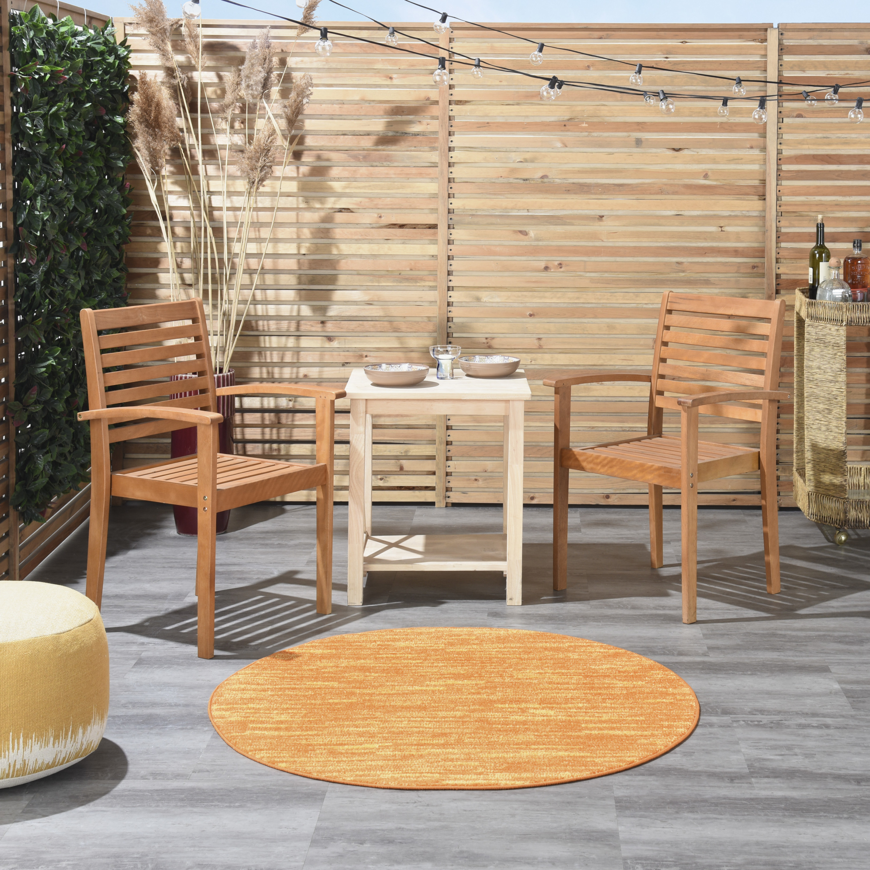Nourison Nourison Essentials 4' x Round Sunburst Outdoor Rug