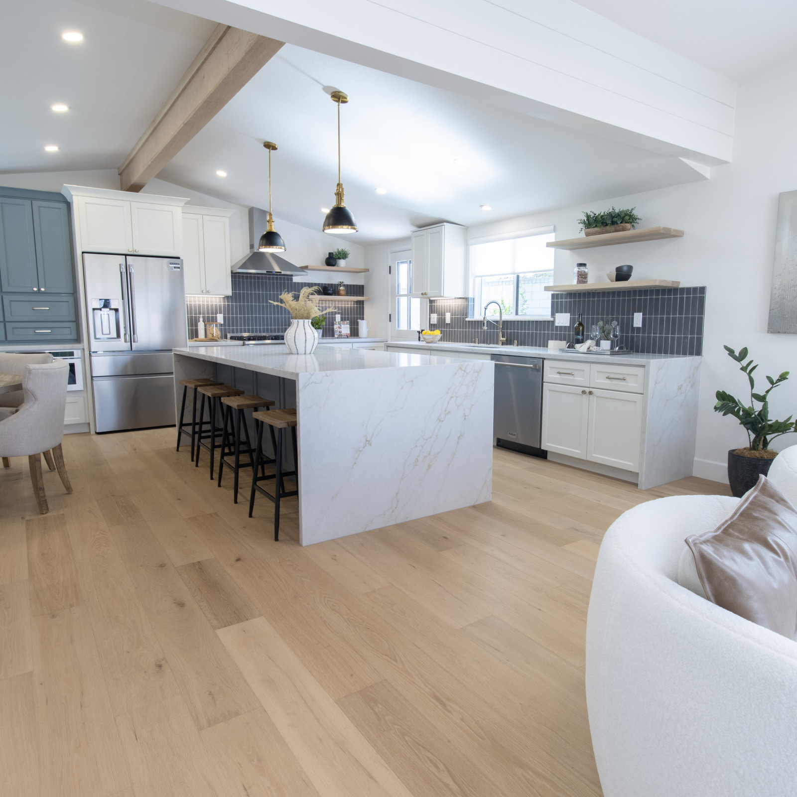 Sonoma Salt Oak view 4