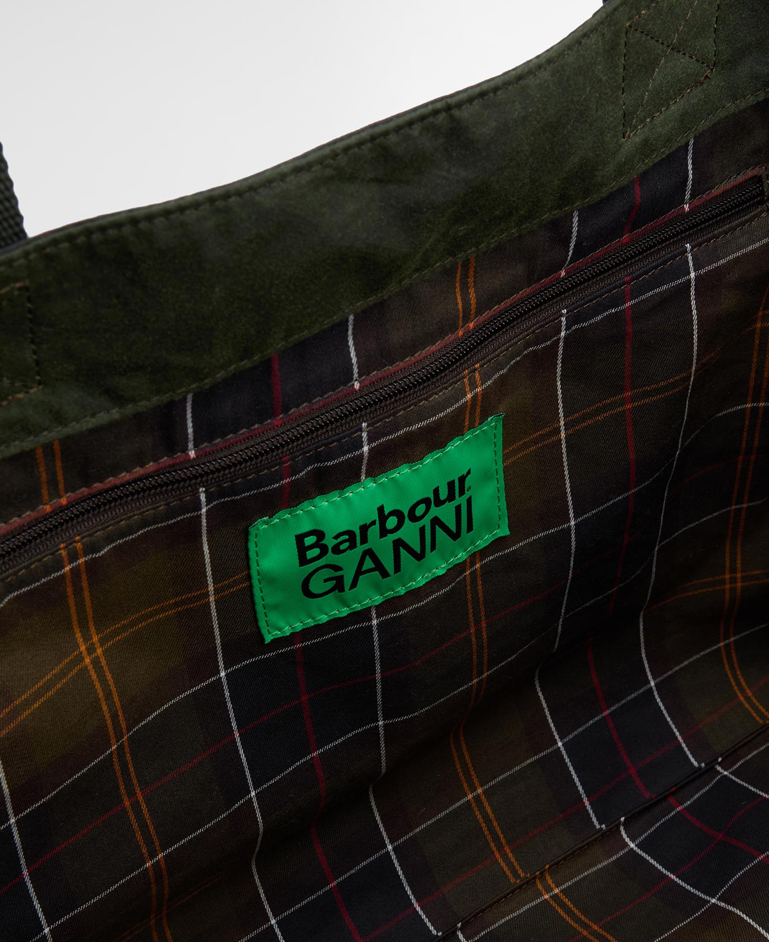 Barbour x GANNI Waxed Tote Bag image number 3