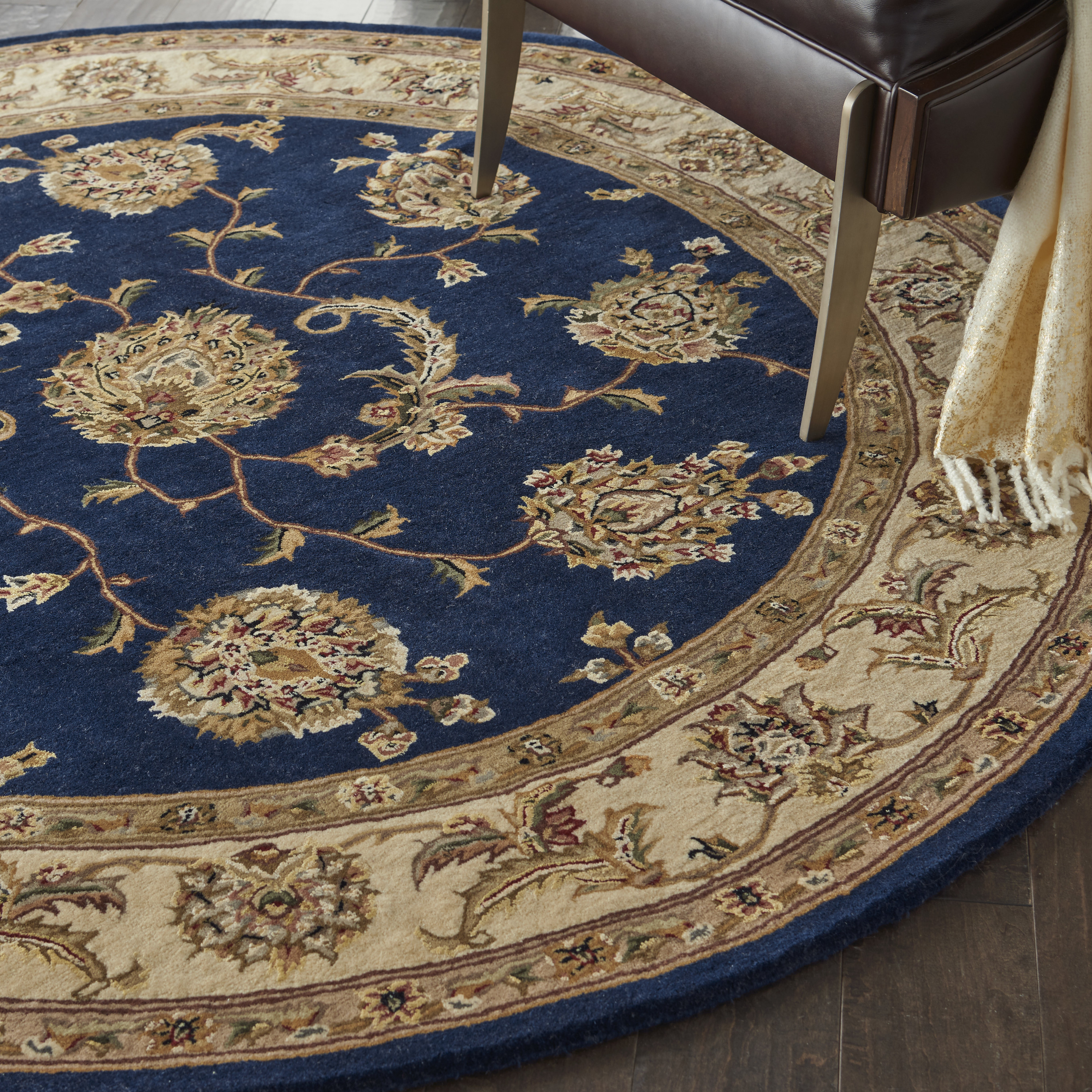 Nourison Nourison 2000 4' x Round Navy Traditional Indoor Rug